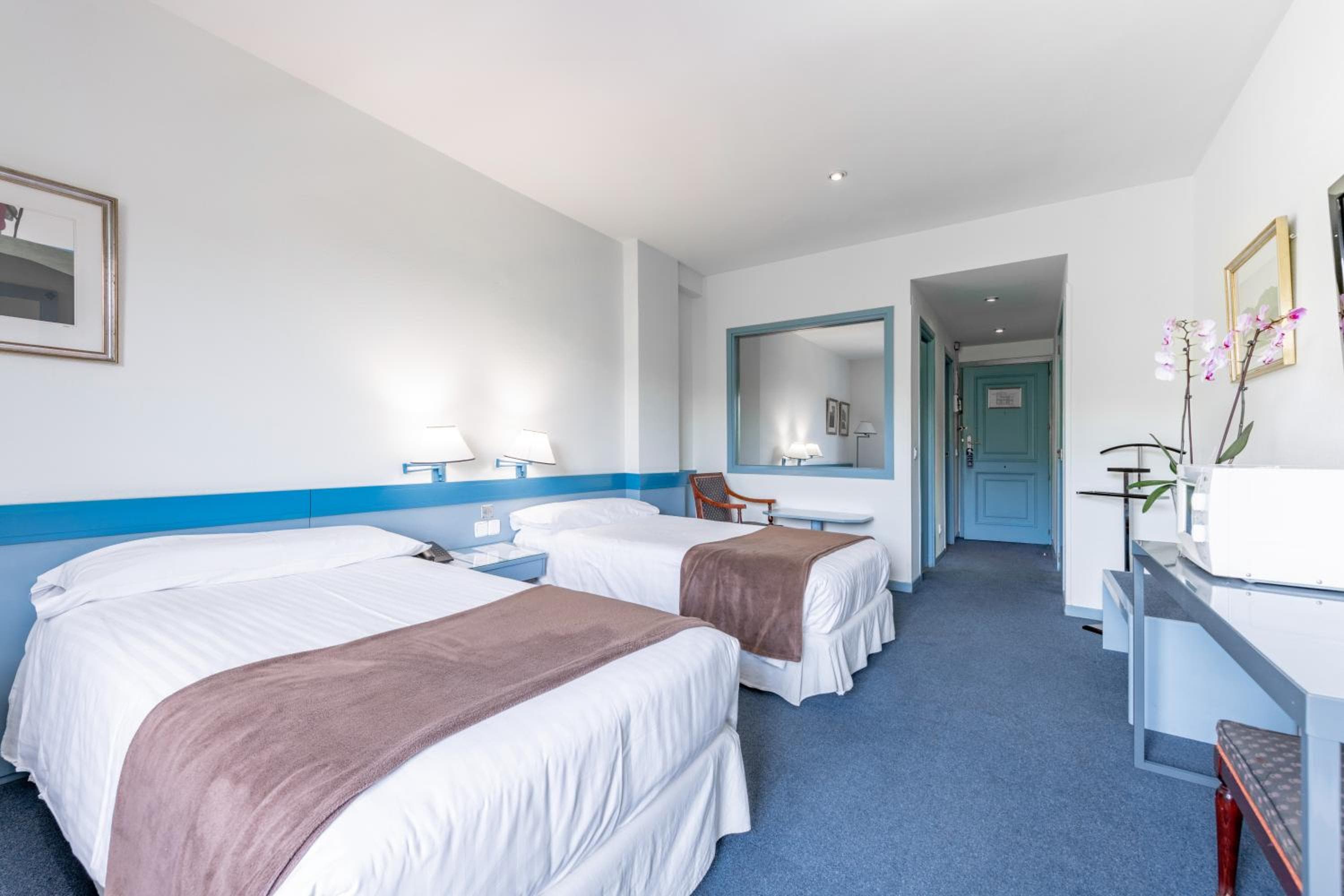 Espahotel Plaza de España — 28