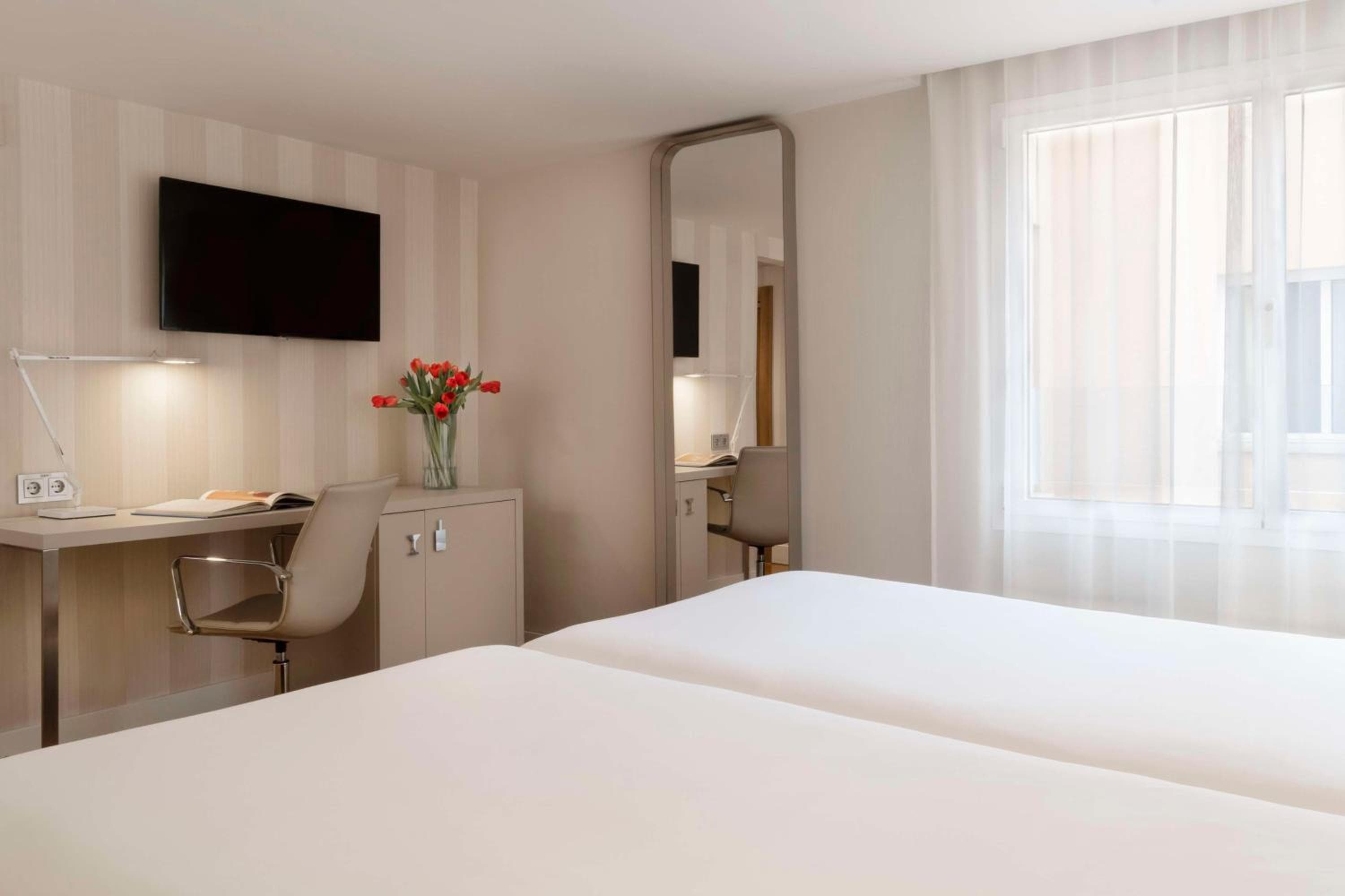 NH Madrid Balboa — 3
