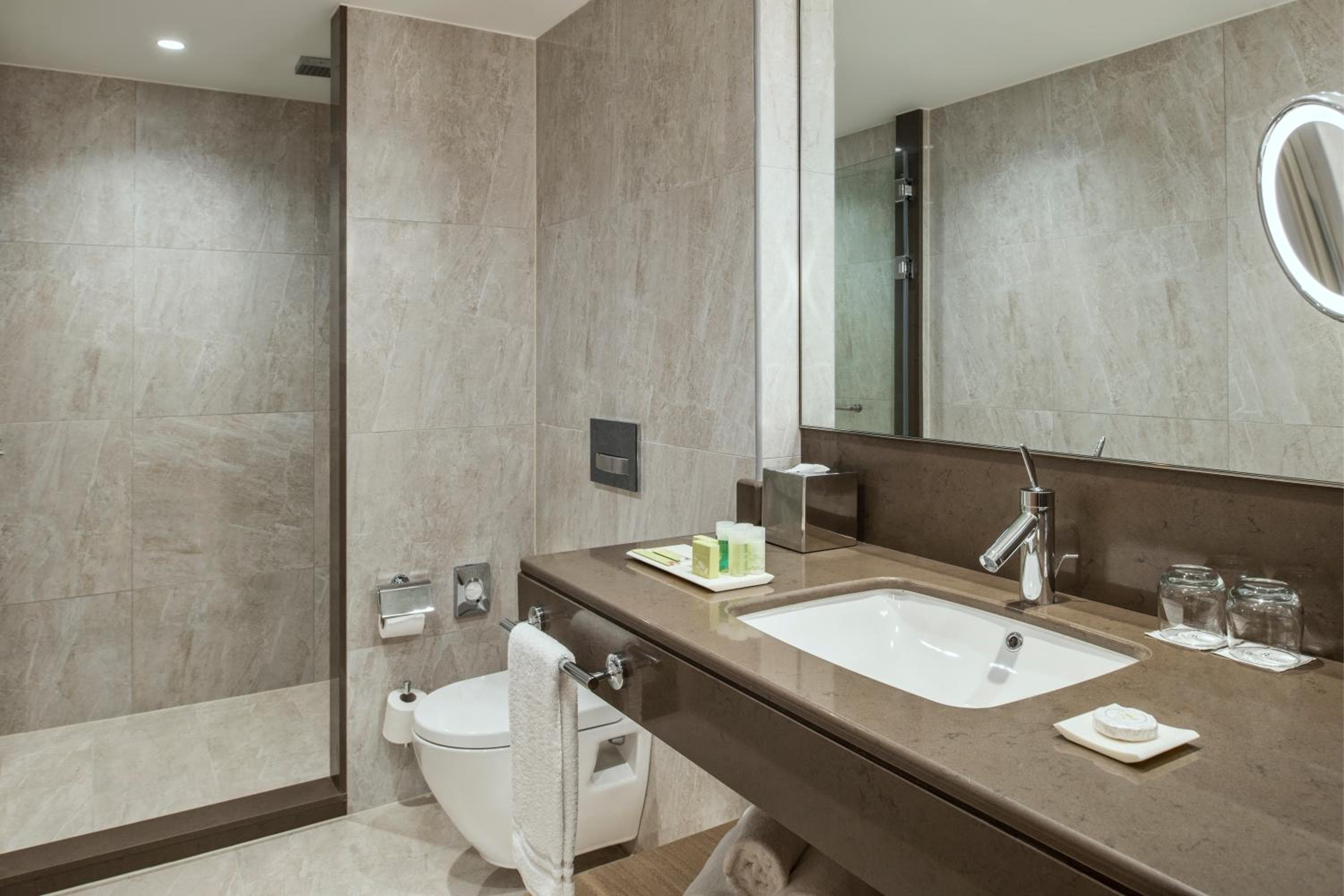 Renaissance Polat Istanbul Hotel — 16