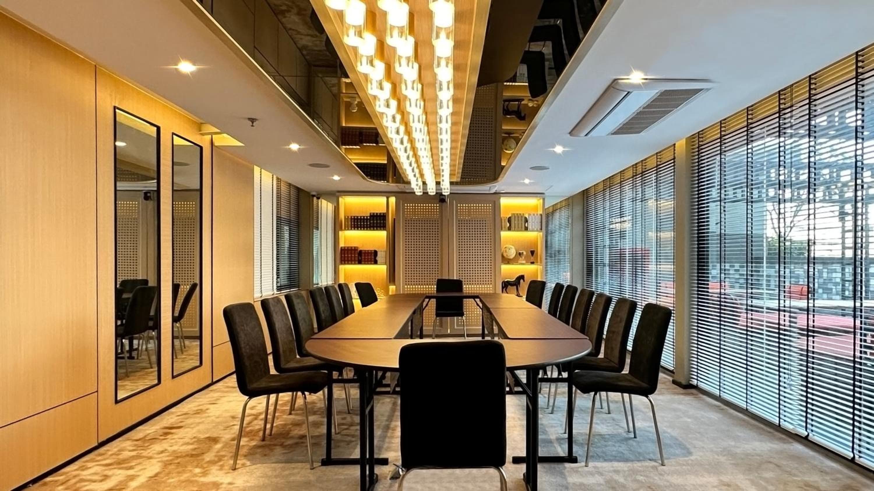 Ramada by Wyndham Bangkok Sukhumvit 11 — 3