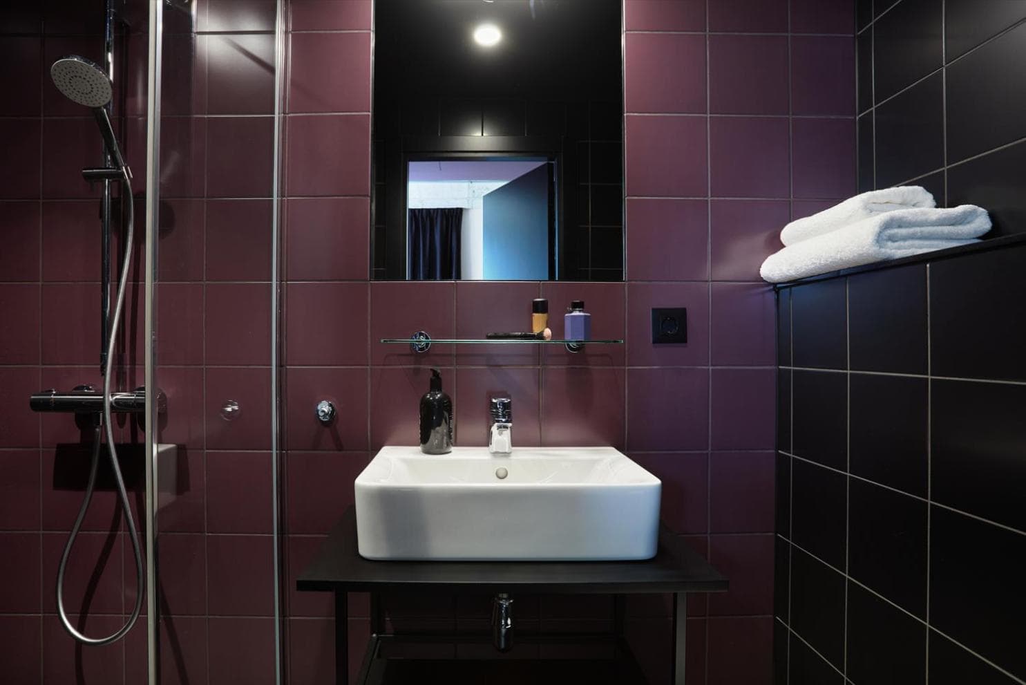 The Social Hub Barcelona Poblenou — 25