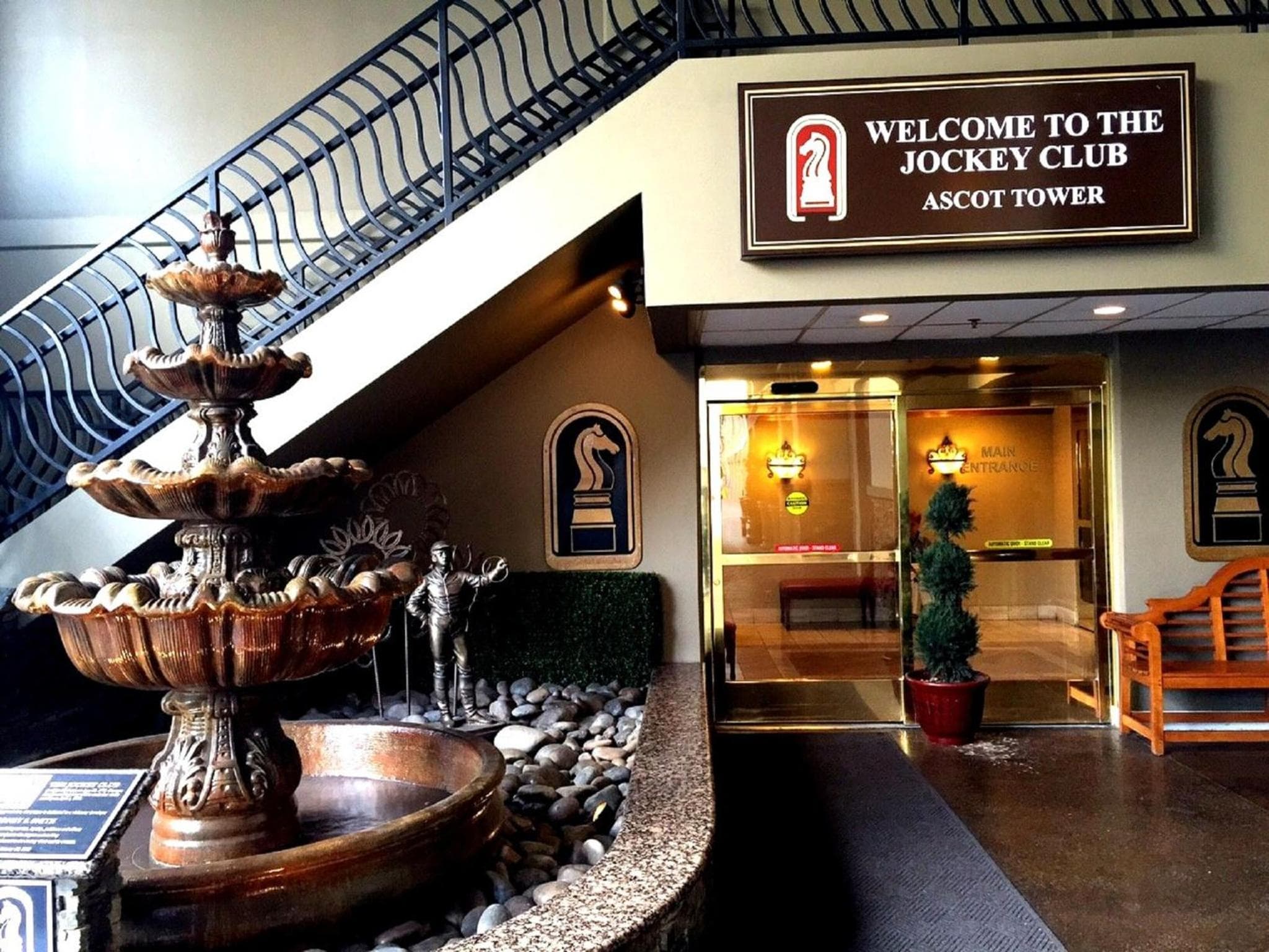 Jockey Resort Suites Center Strip — 13