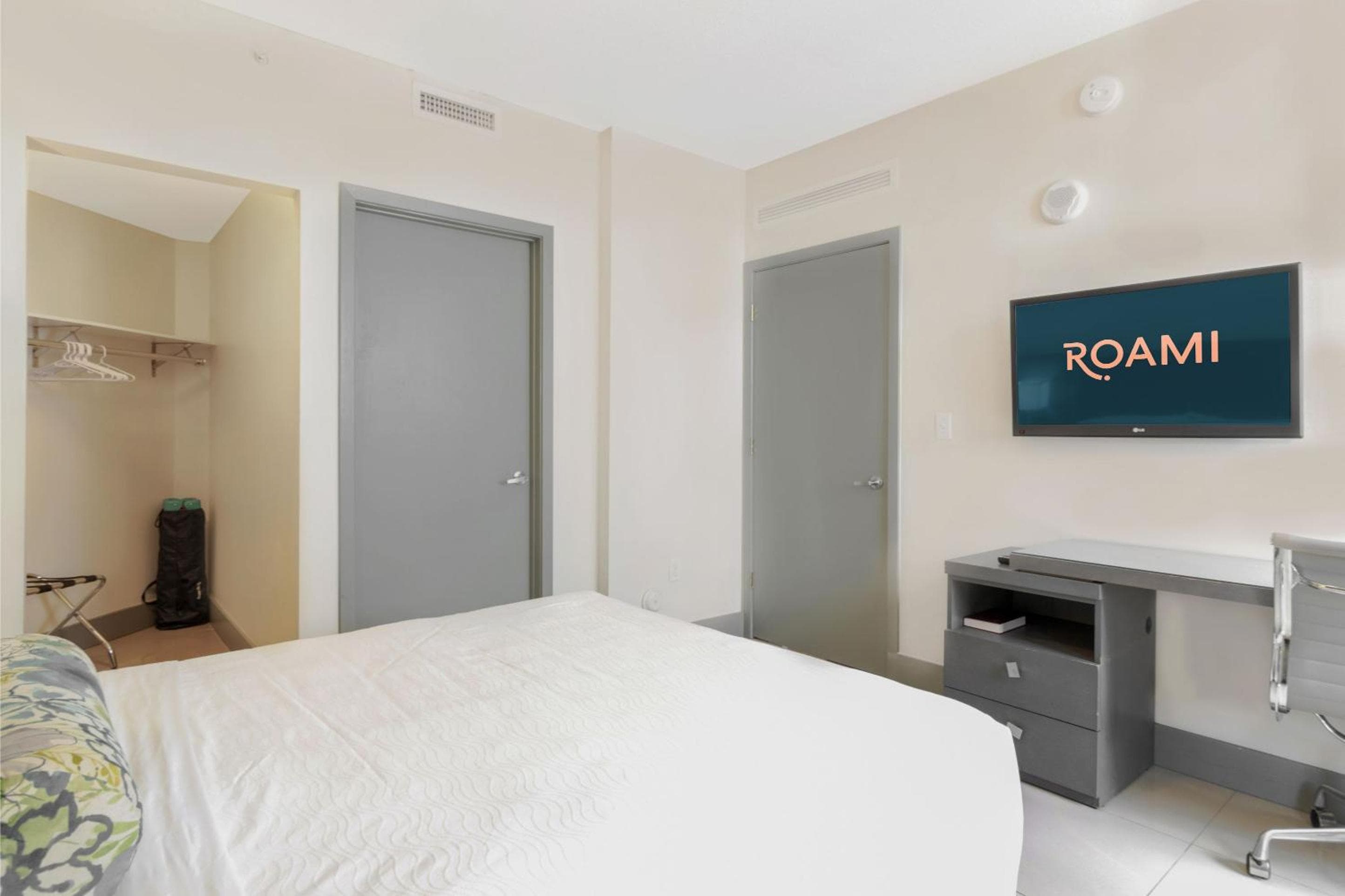 Roami im Habitat Brickell — 24