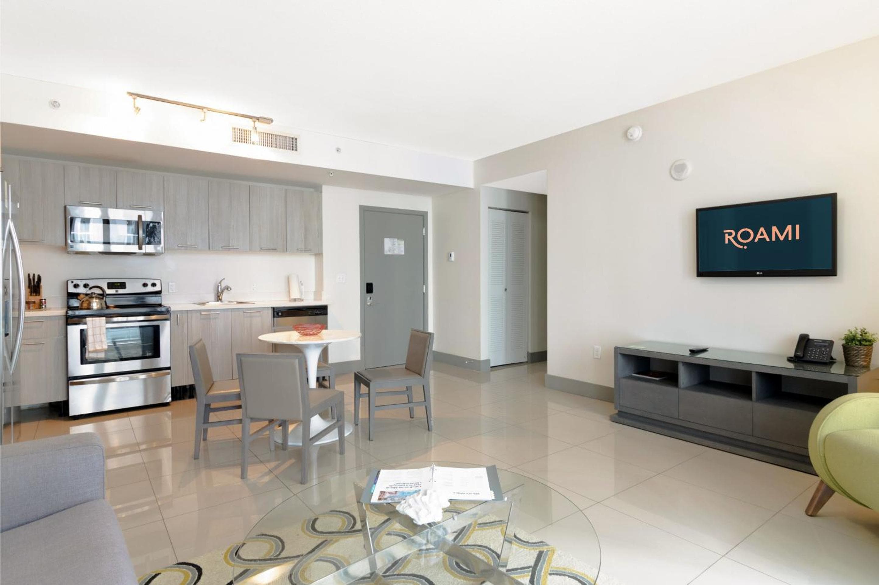 Roami im Habitat Brickell — 26