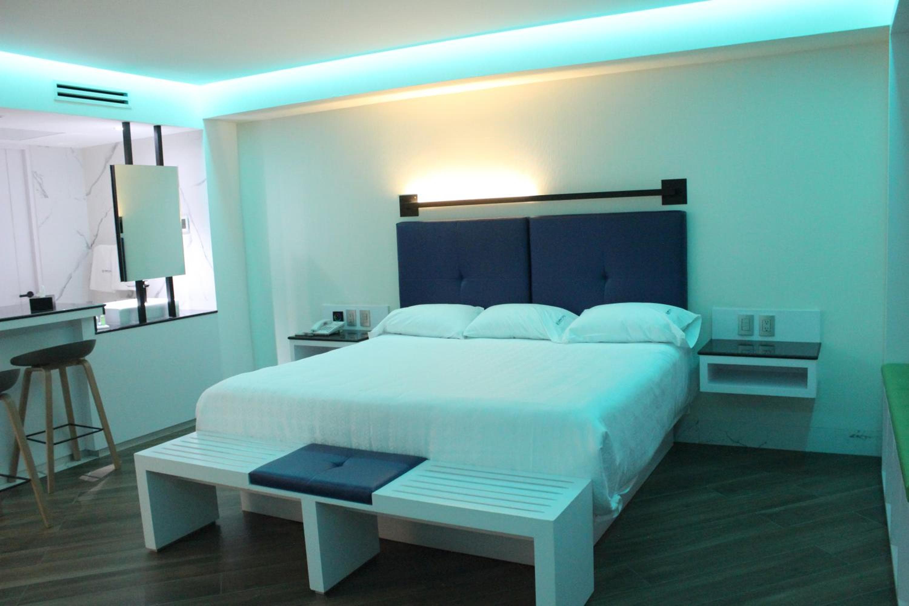 WeEnjoy Hotels Aeropuerto CDMX — 23