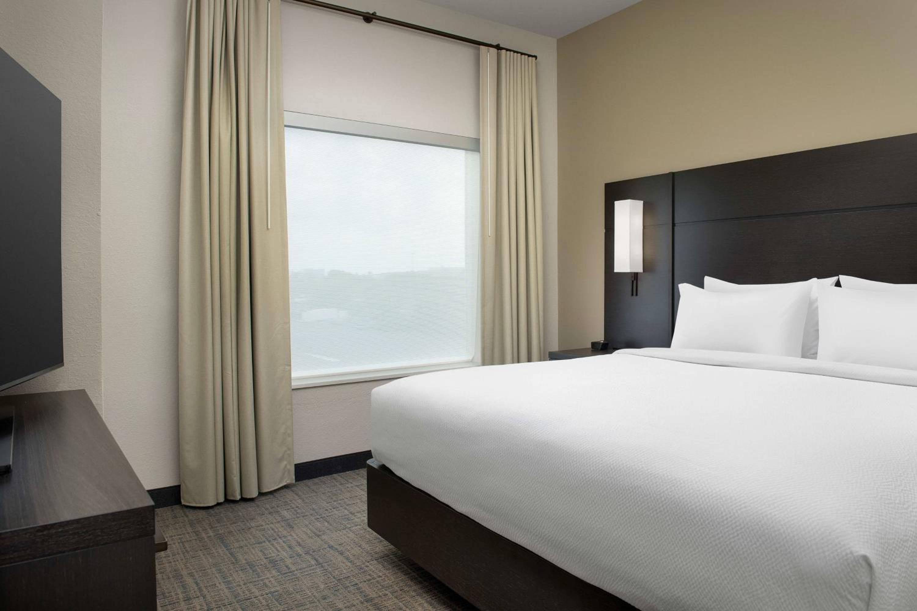 Residence Inn Doral Mall Area — 4