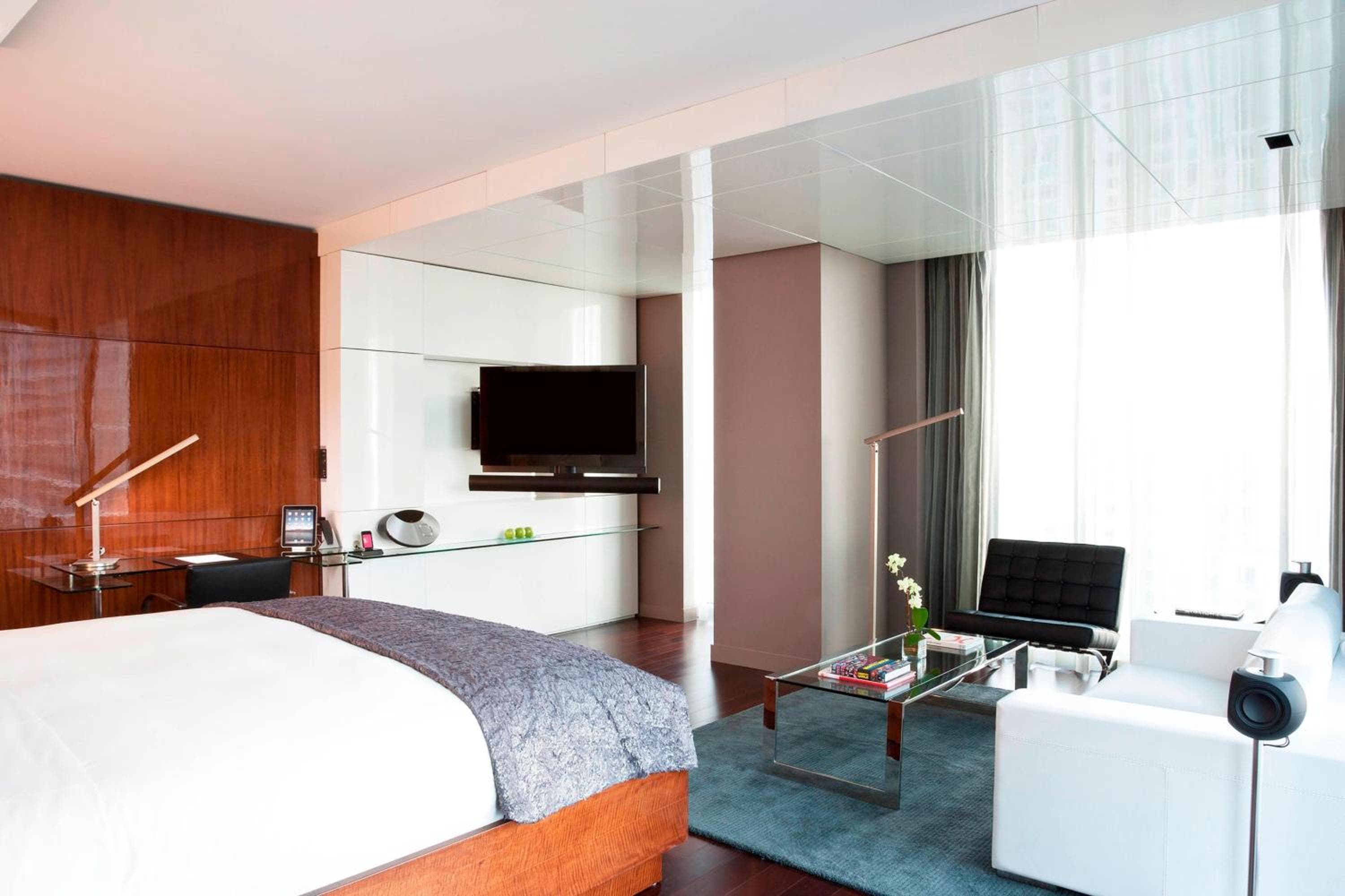 Hotel Beaux Arts, Autograph Collection — 14