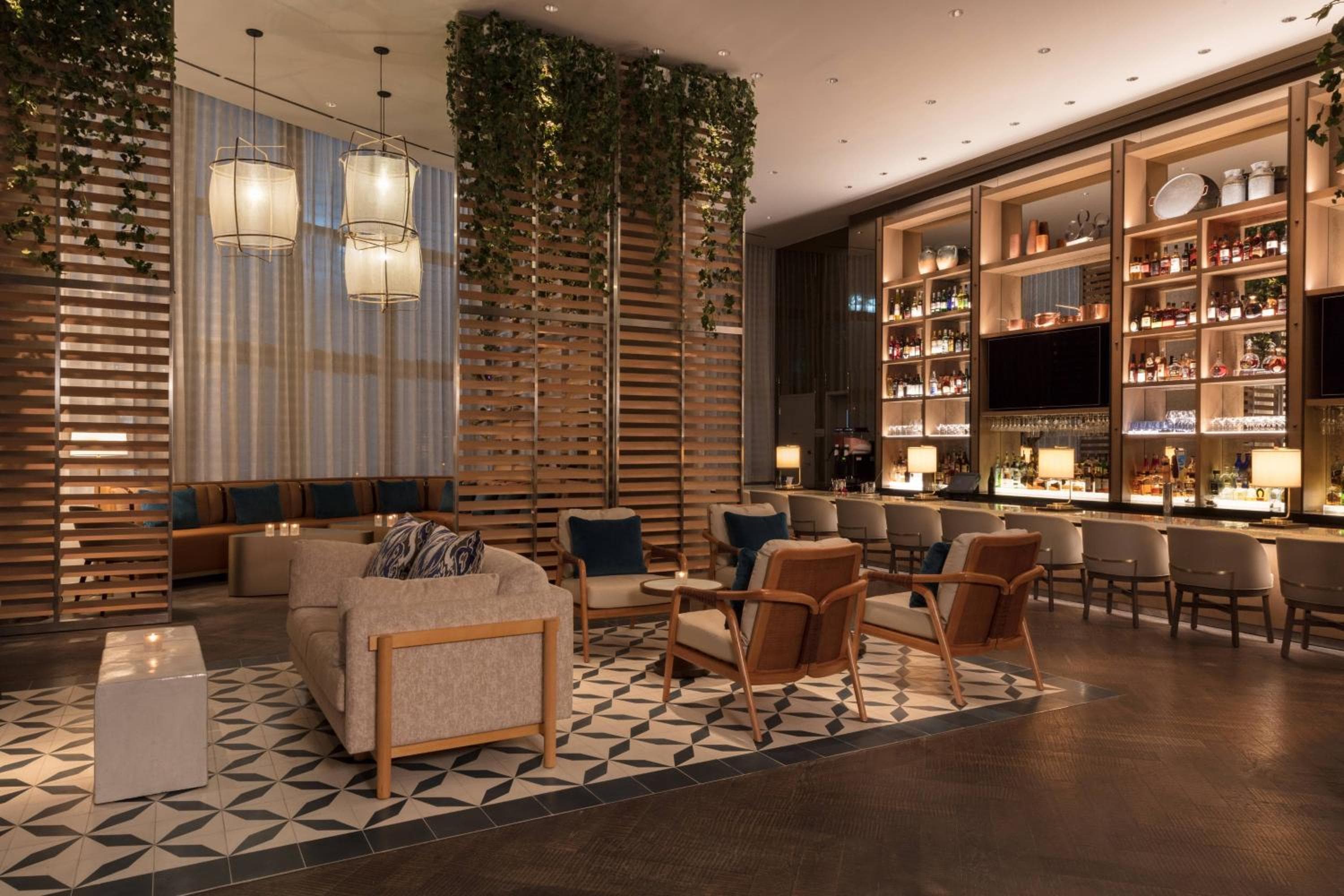 Hotel Beaux Arts, Collezione di autografi — 29