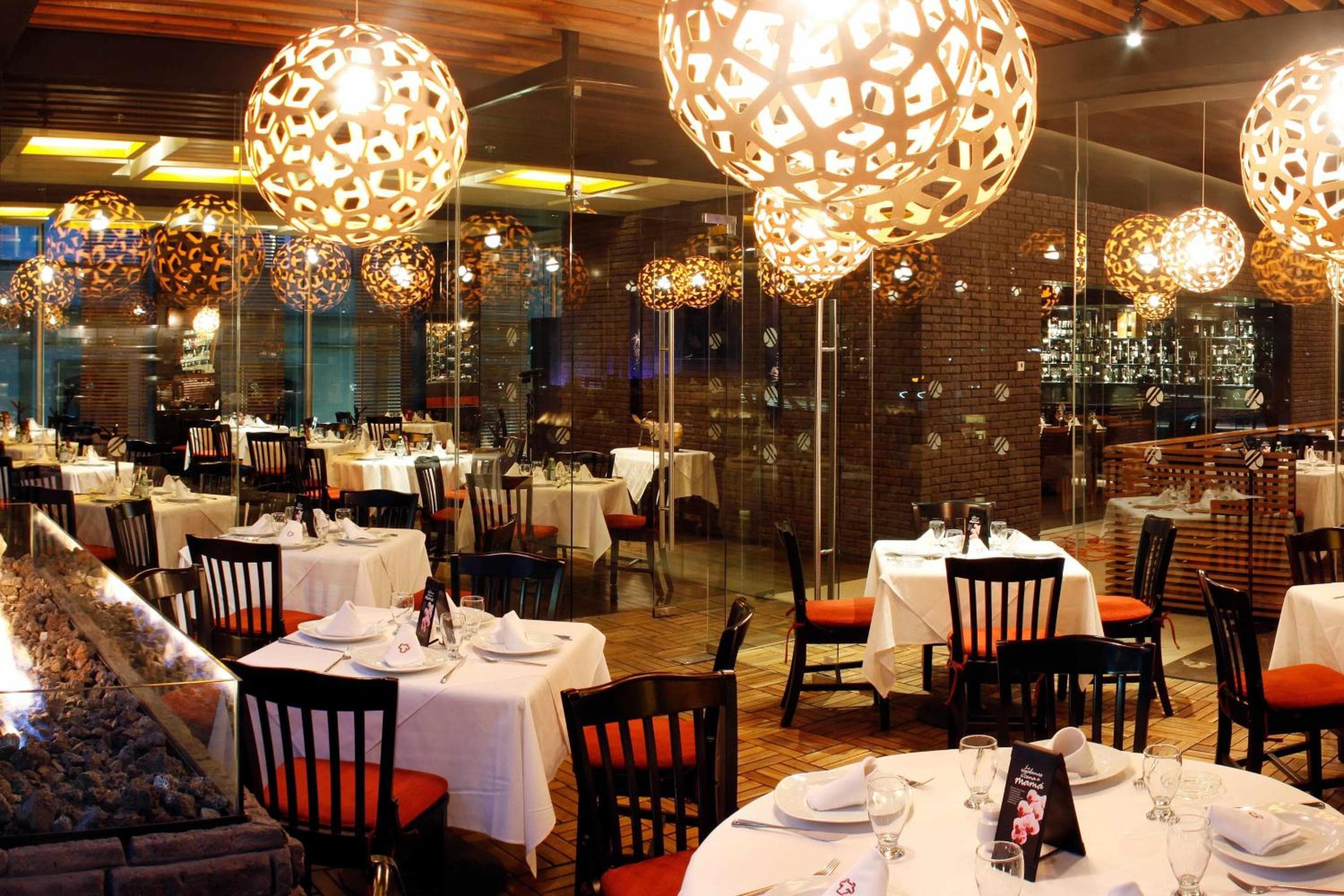 Mexico City Marriott Reforma Hotel

[in German]
Mexiko-Stadt Marriott Reforma Hotel — 24