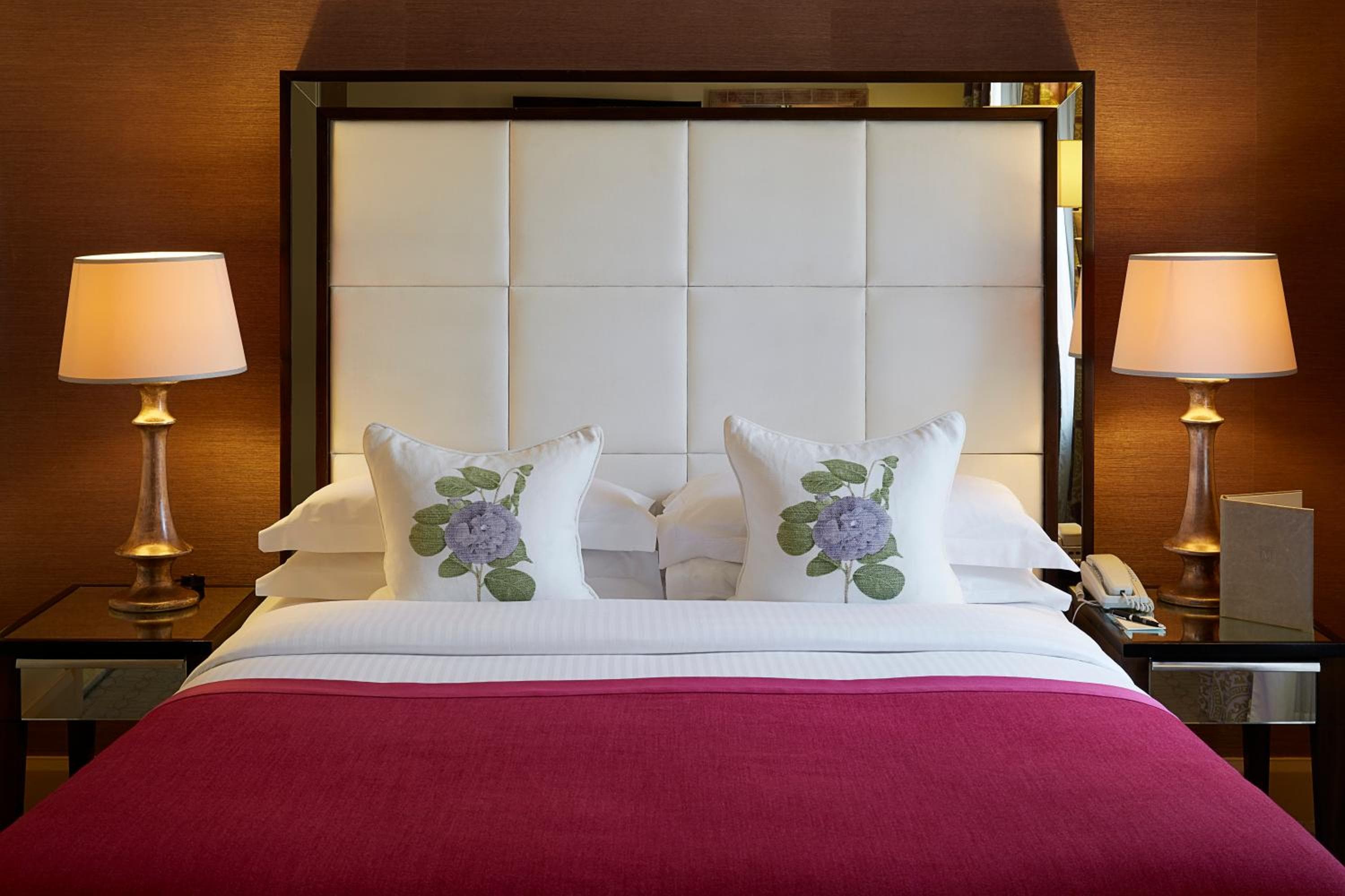 The Mandeville Hotel — 25
