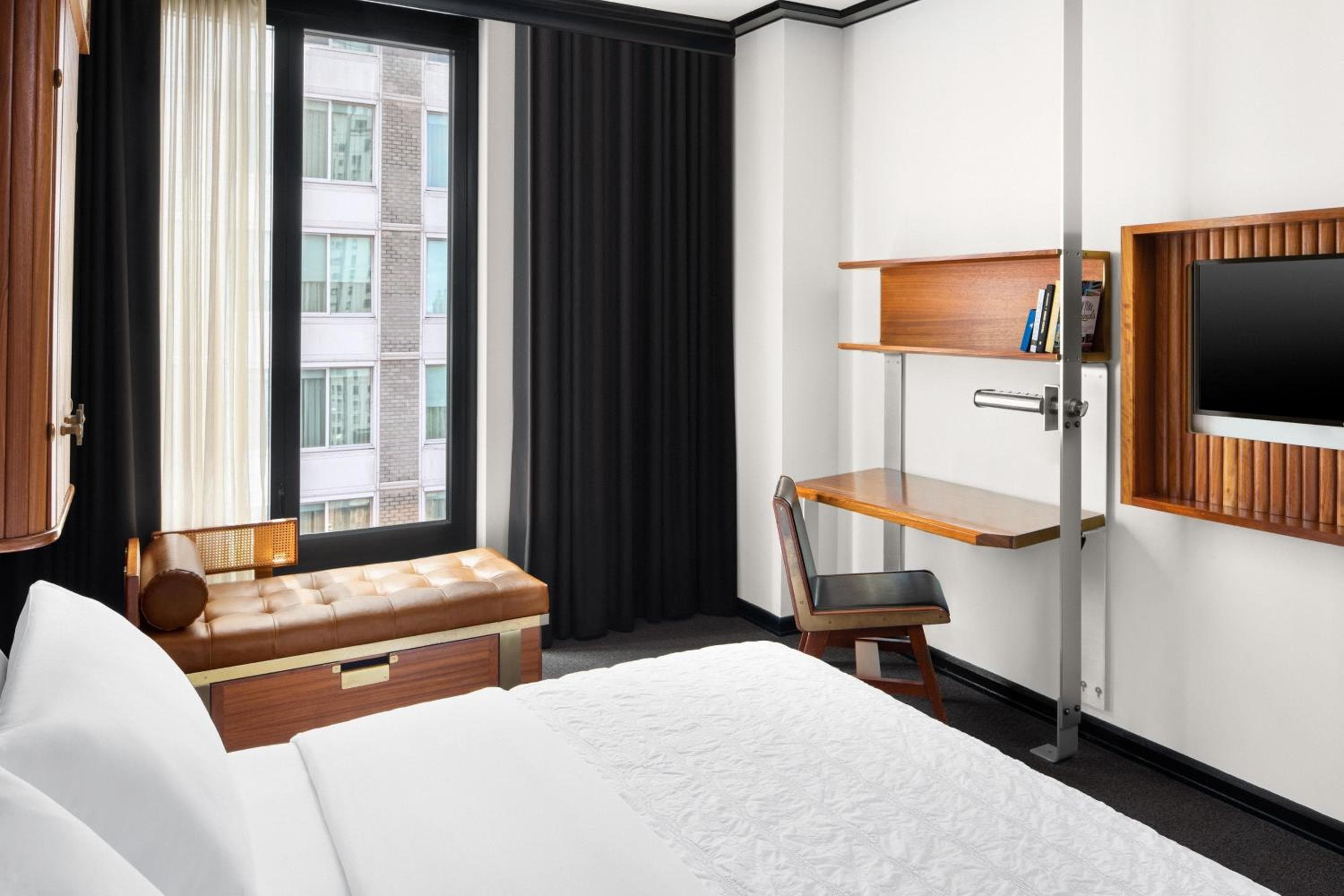 Le Meridien New York, Central Park by Marriott — 23