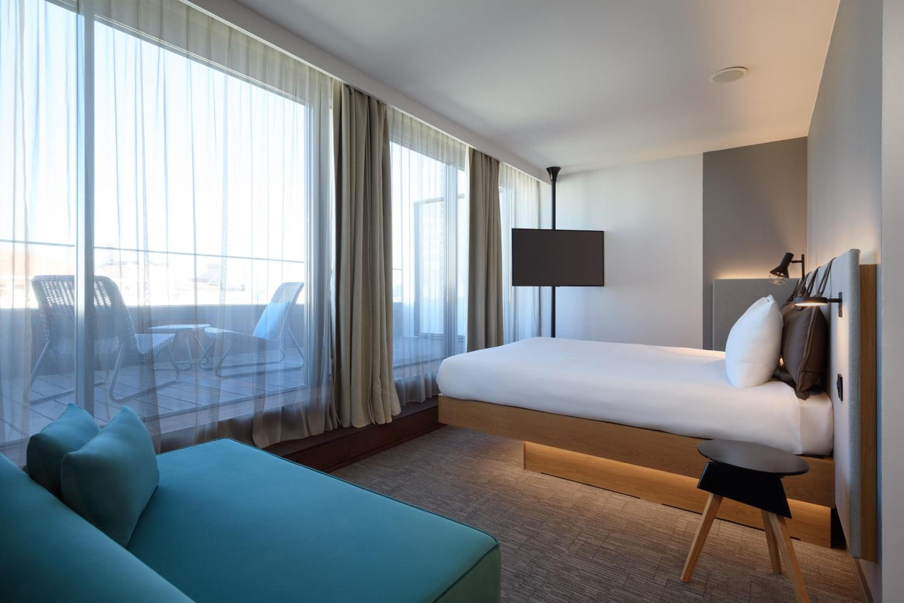 Moxy Lisboa Ciudad — 14