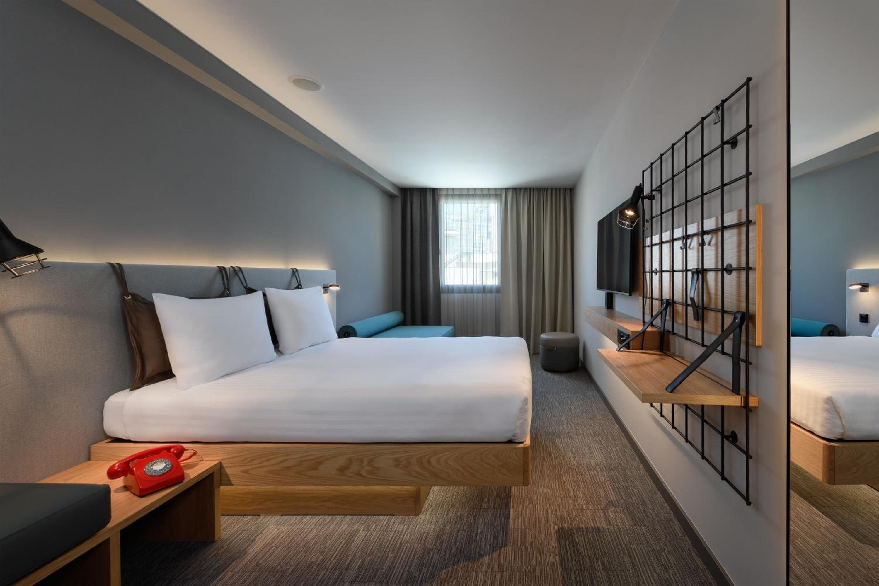 Moxy Lisboa Ciudad — 12