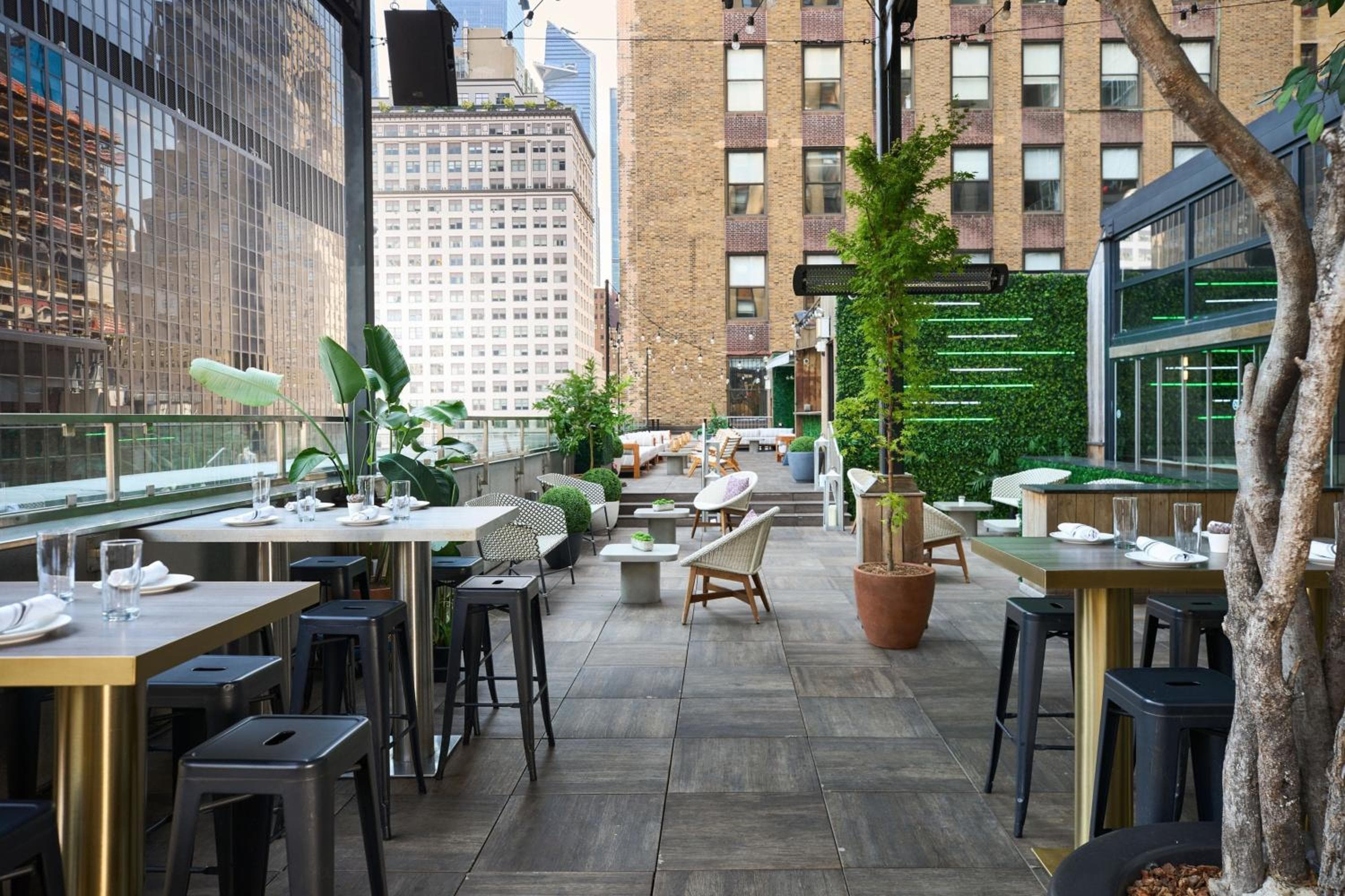 Renaissance New York Midtown Hotel — 15