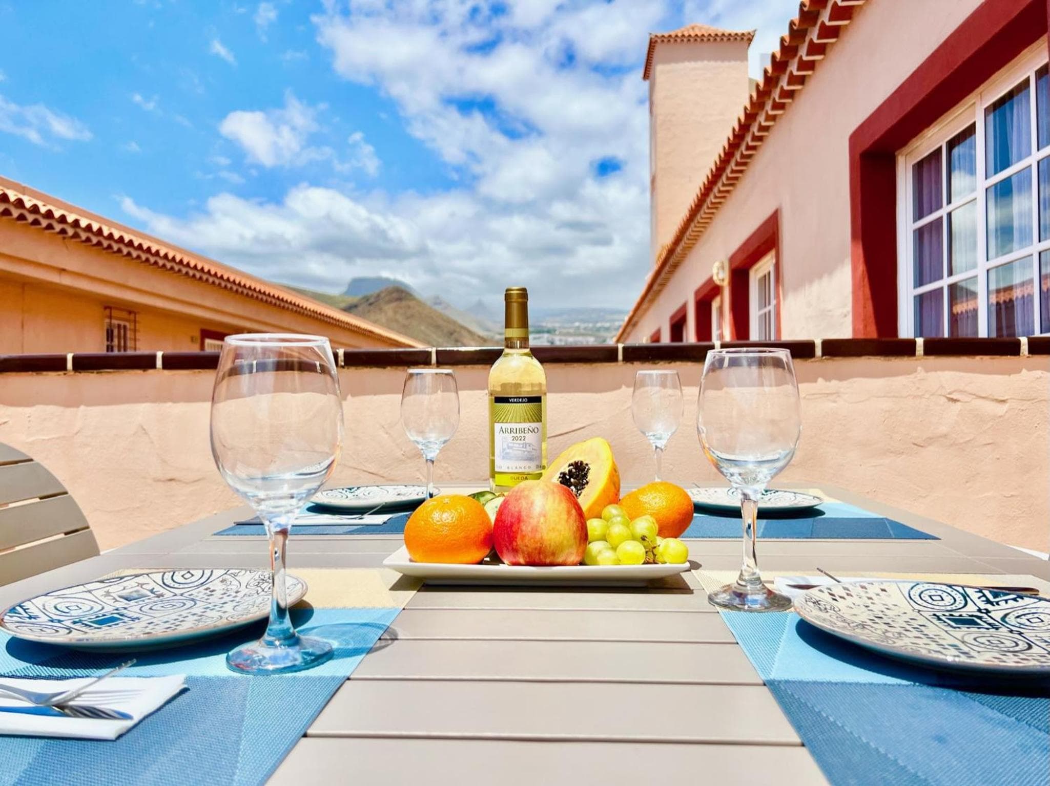 !!! Relaxing View, The Heights Apartment With Terrace and Heated Pools, Los Cristianos — 1