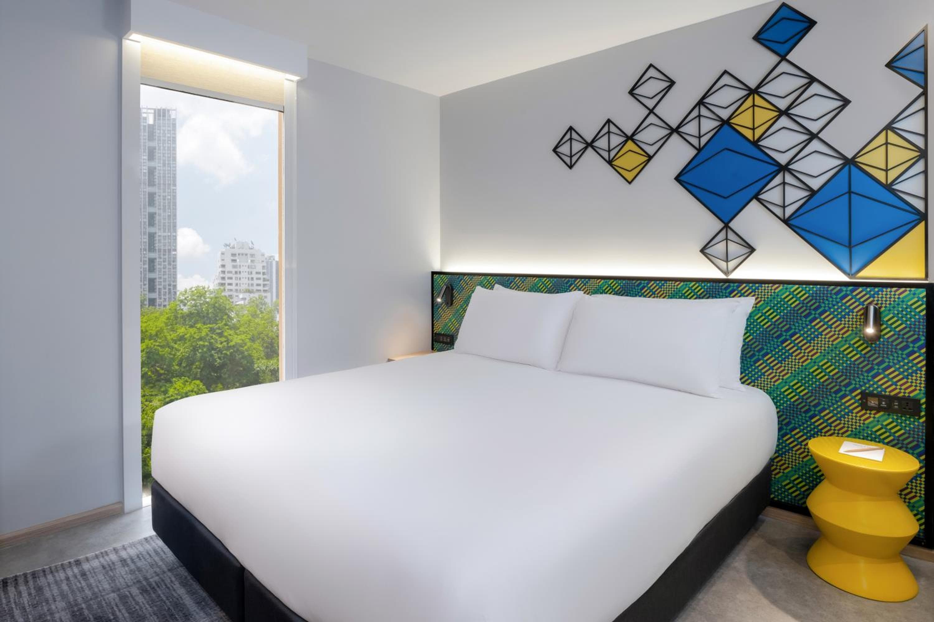ibis Styles Bangkok Silom — 11