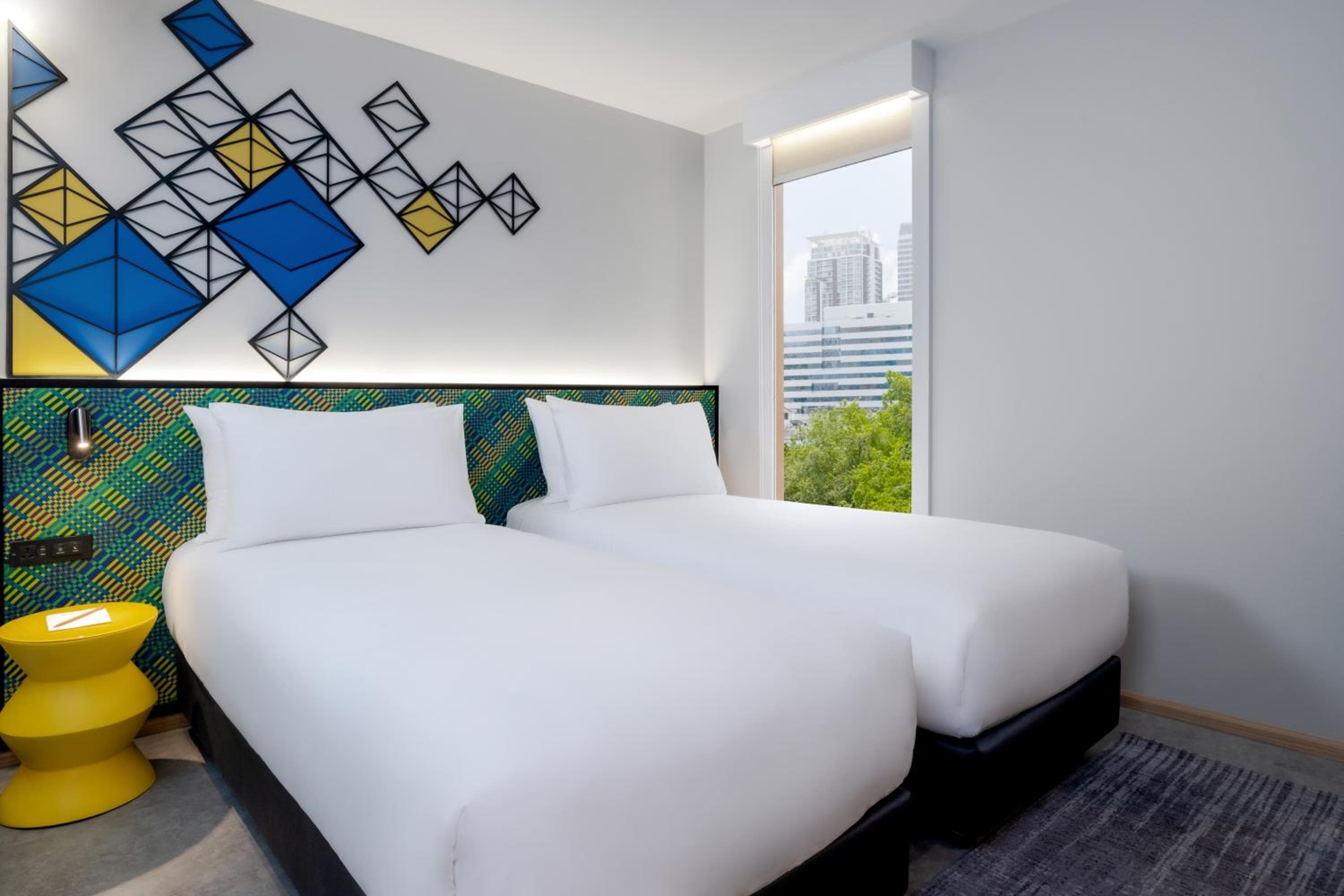 ibis Styles Bangkok Silom — 14
