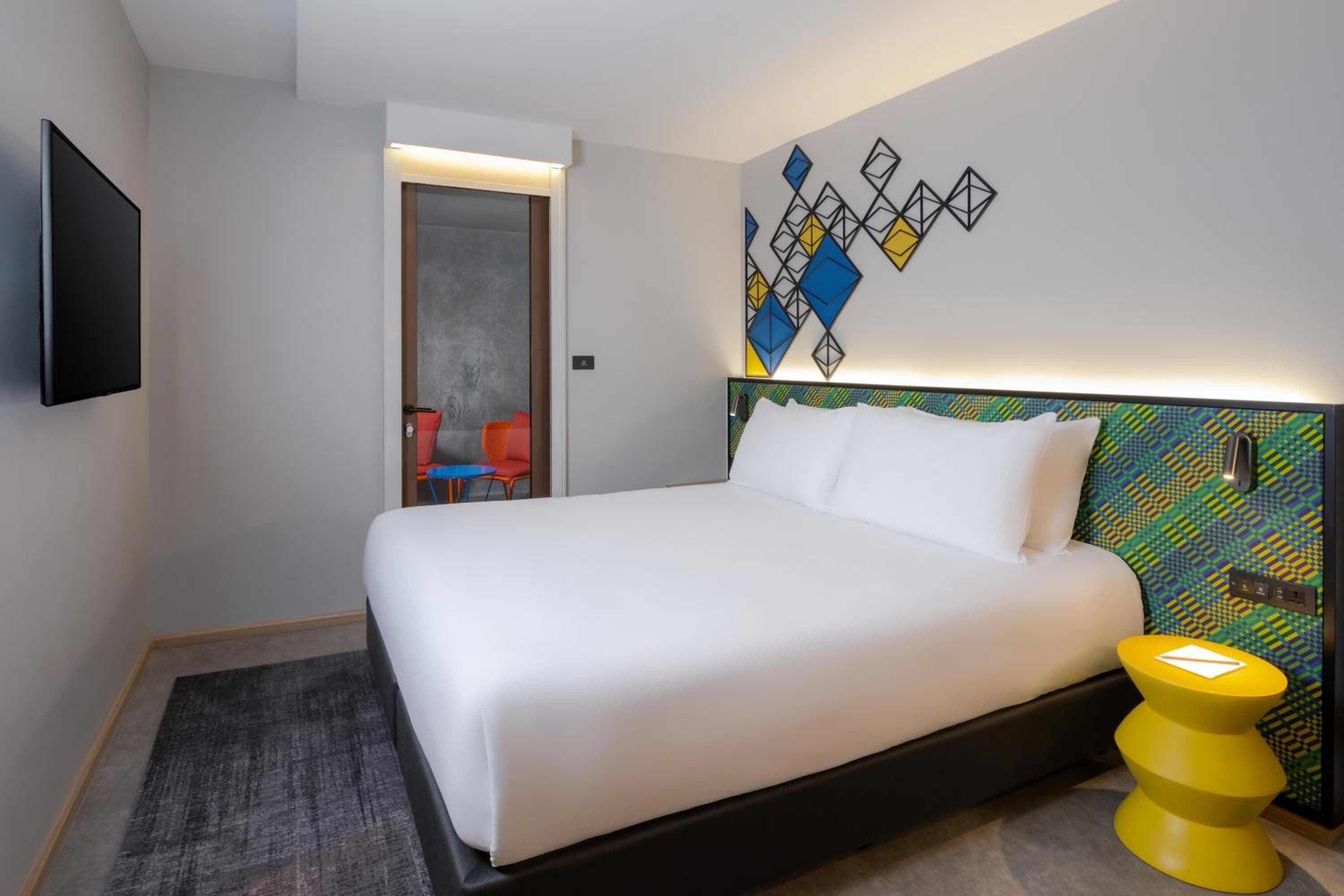 ibis Styles Bangkok Silom — 13