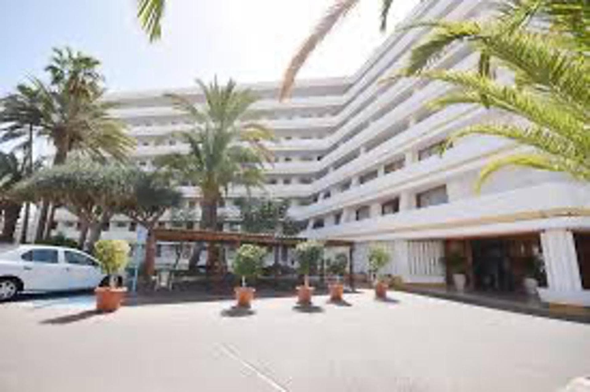 Apartment - Sleeps 2 - Terrace - Pool — 2