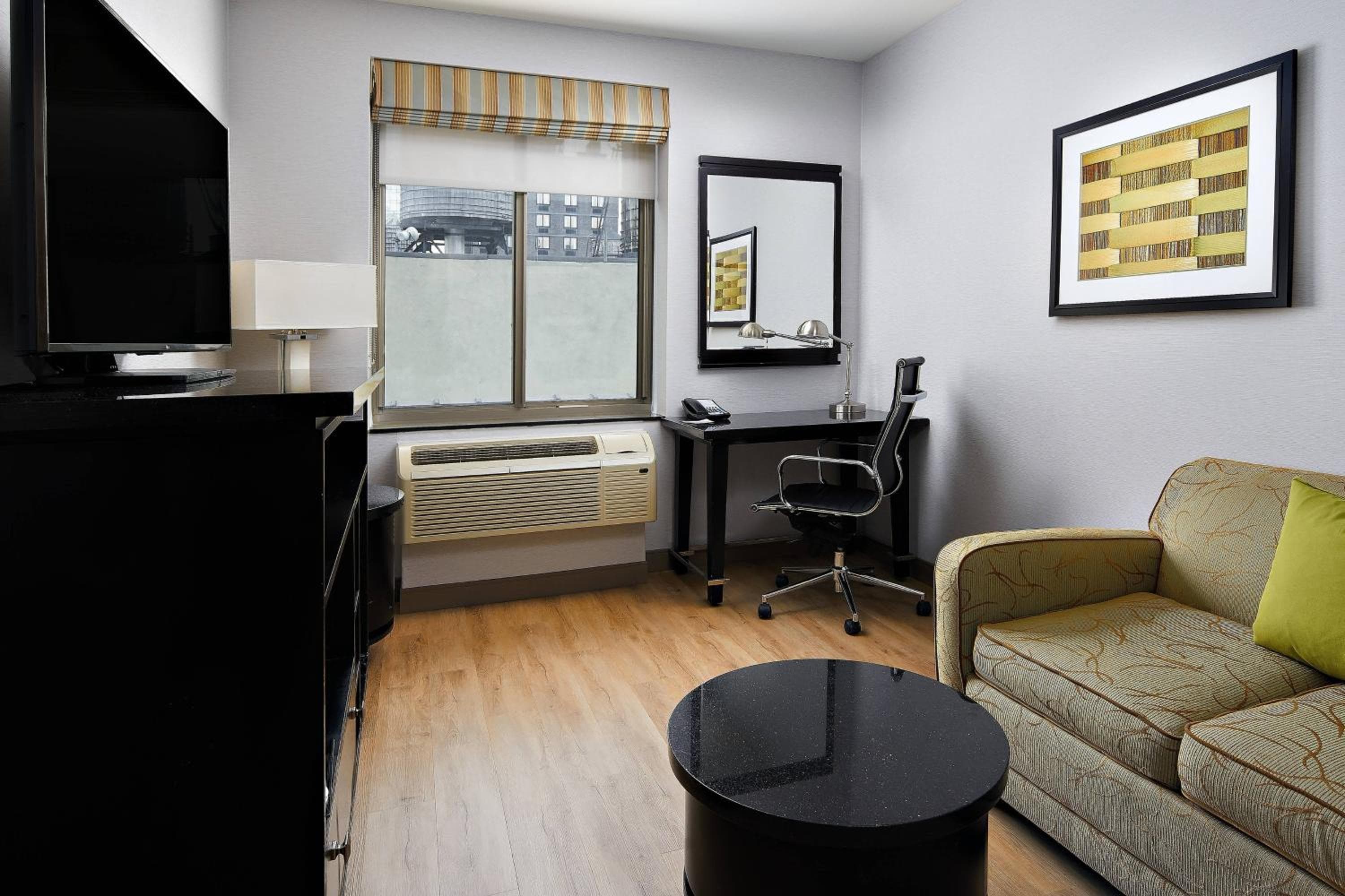 Fairfield Inn & Suites by Marriott New York Manhattan/Chelsea — 18
