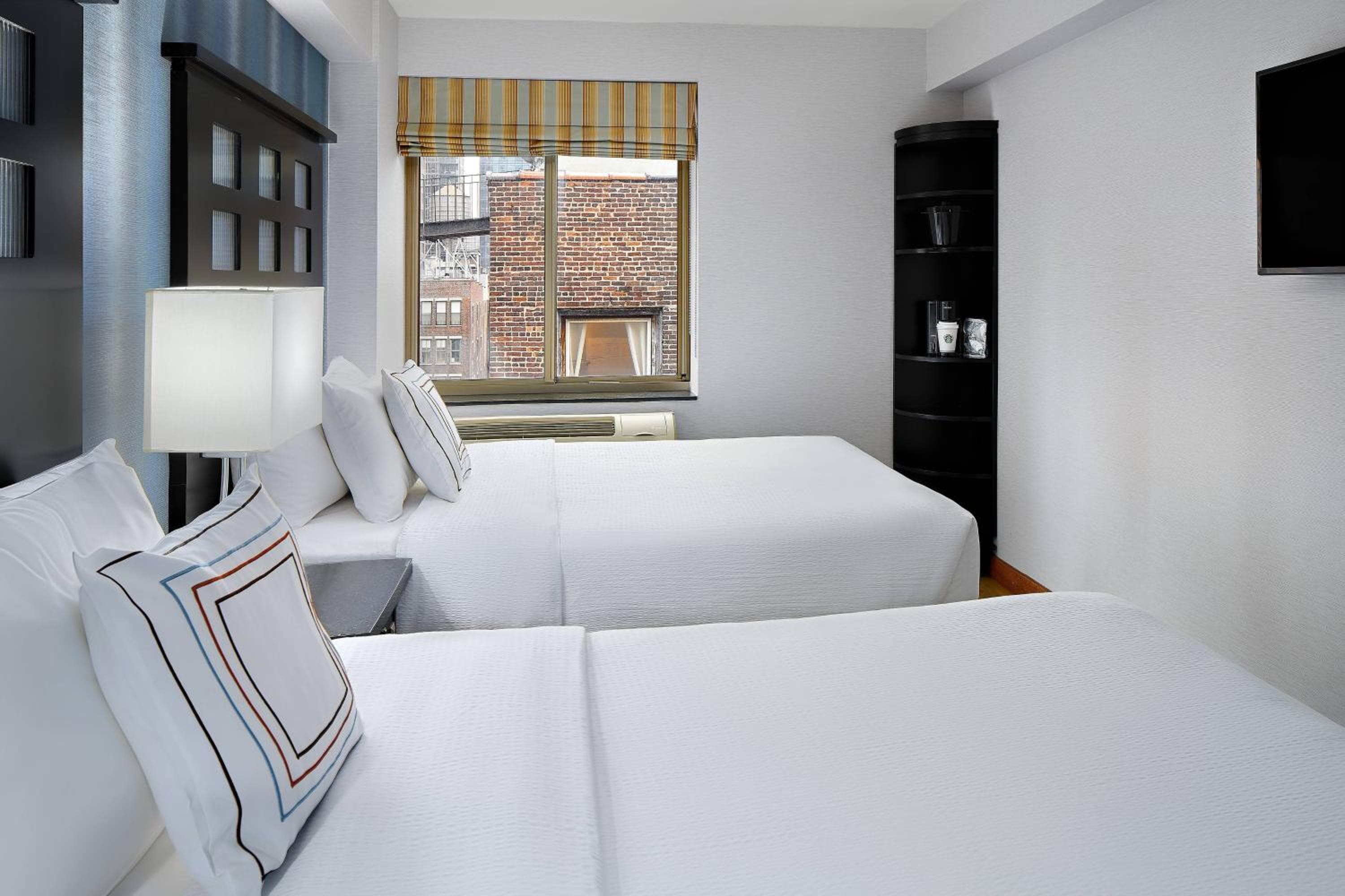 Fairfield Inn & Suites by Marriott New York Manhattan/Chelsea — 12