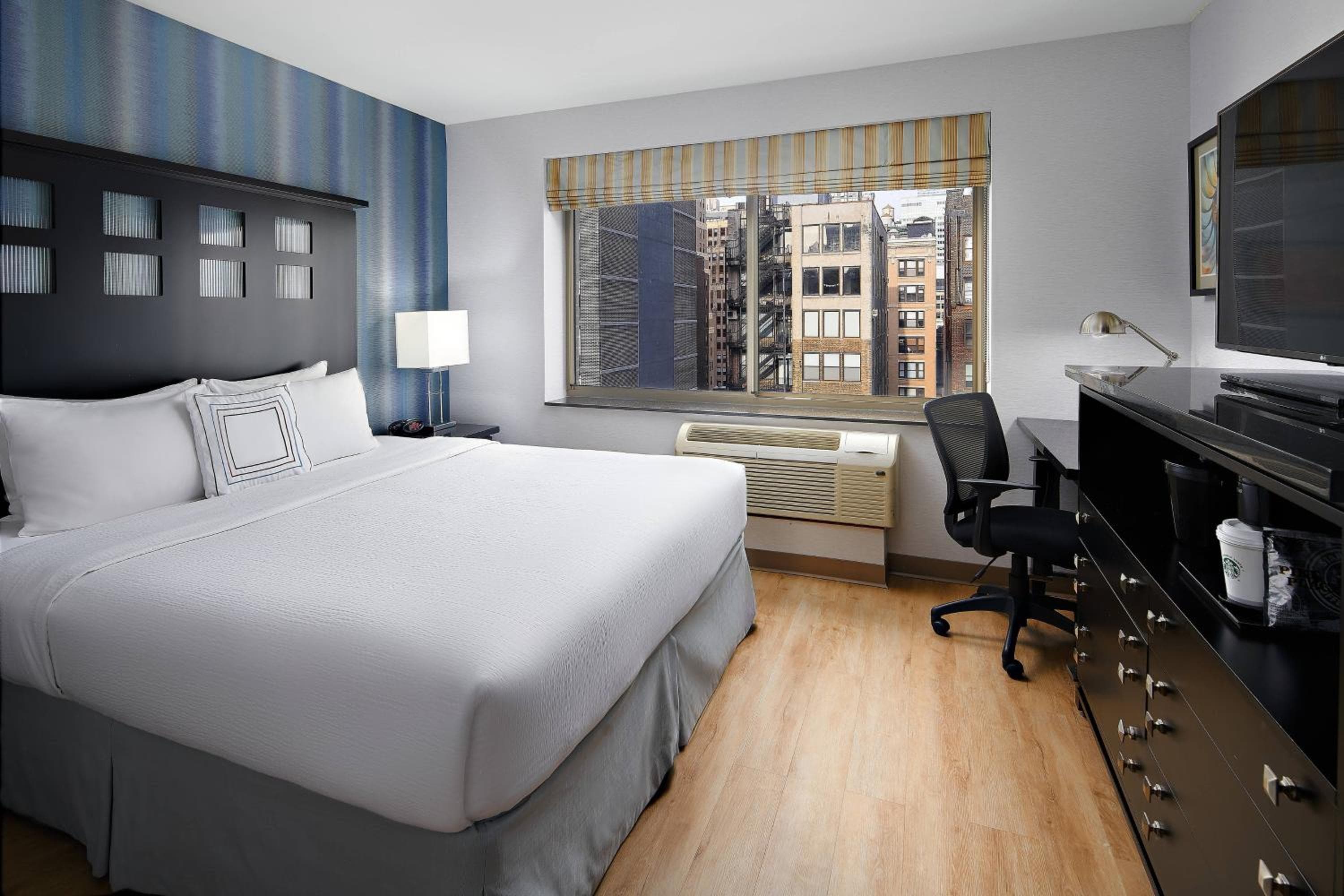 Fairfield Inn & Suites by Marriott New York Manhattan/Chelsea — 15