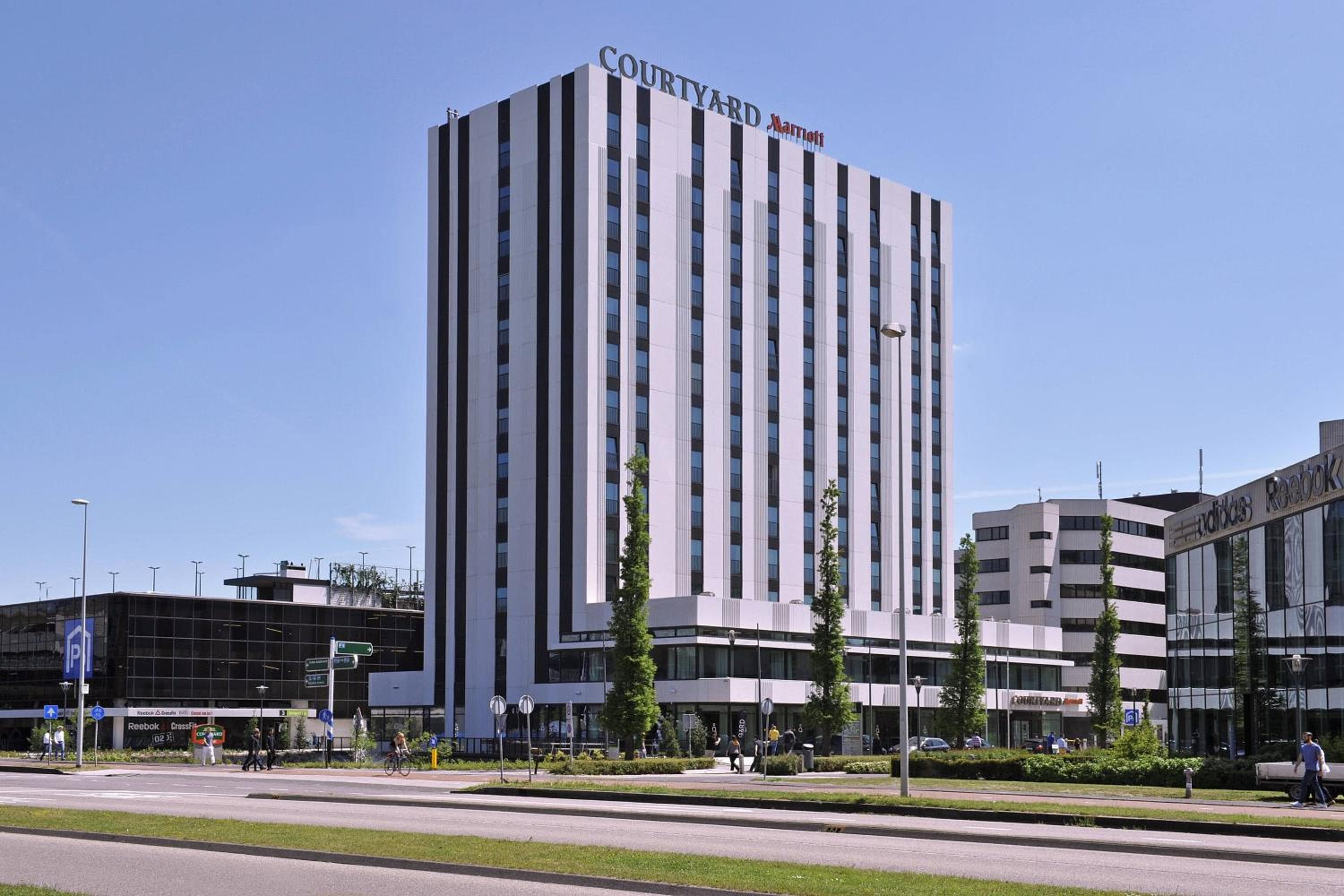 Courtyard by Marriott Amsterdam — 17