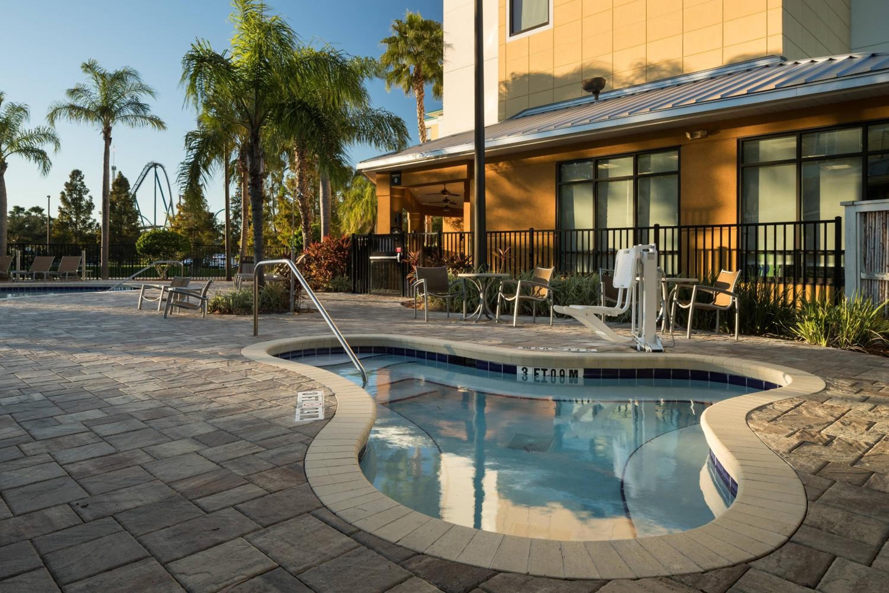 Fairfield by Marriott Inn & Suites Orlando at SeaWorld — 13