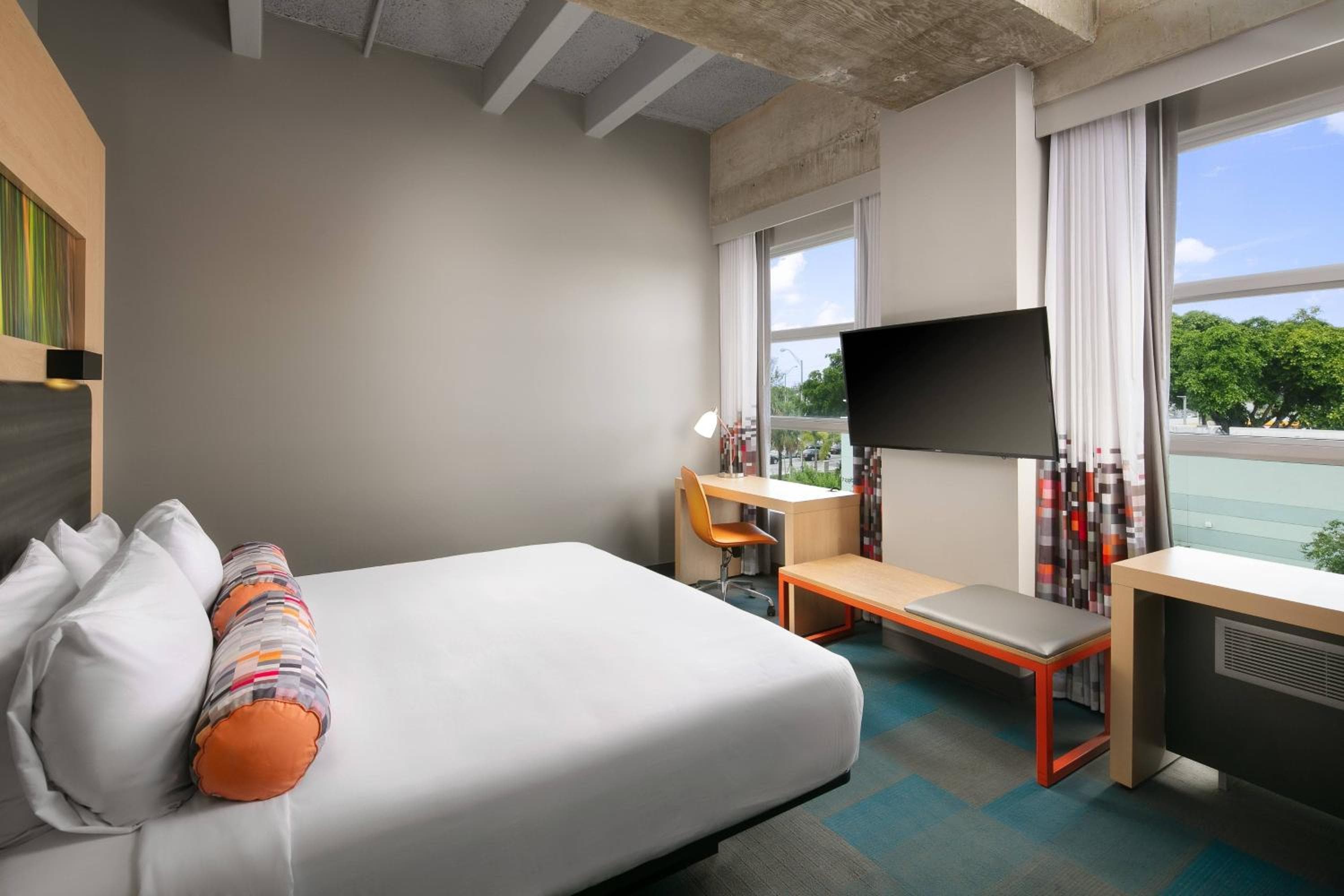 Aloft Miami Airport — 12