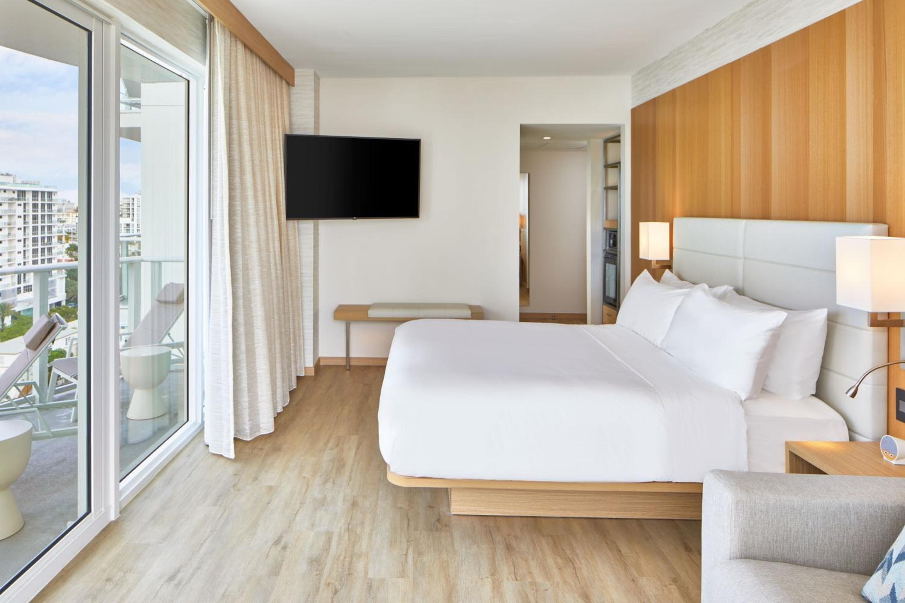 AC Hotel von Marriott Fort Lauderdale Beach — 25