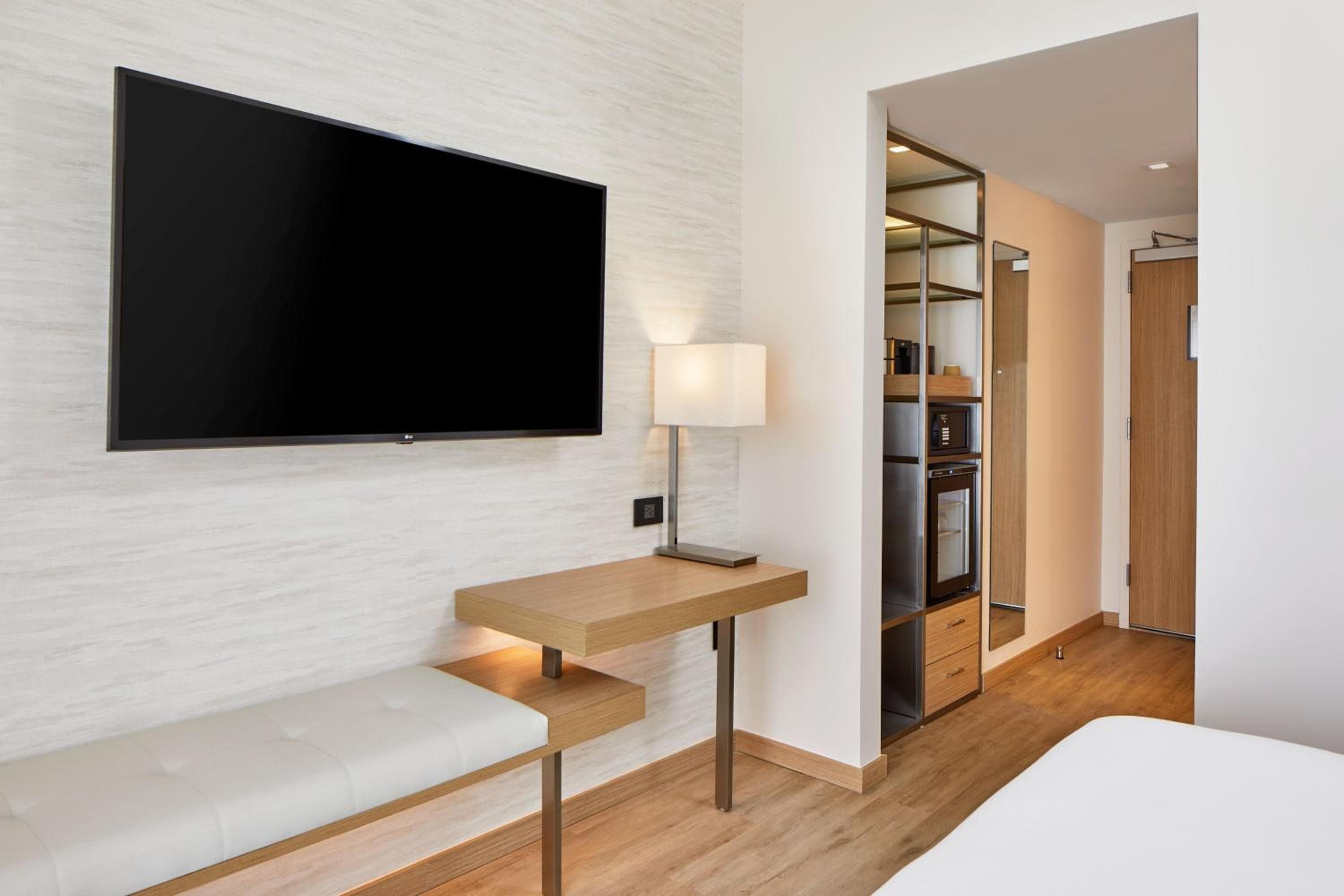 AC Hotel by Marriott Fort Lauderdale Beach — 4