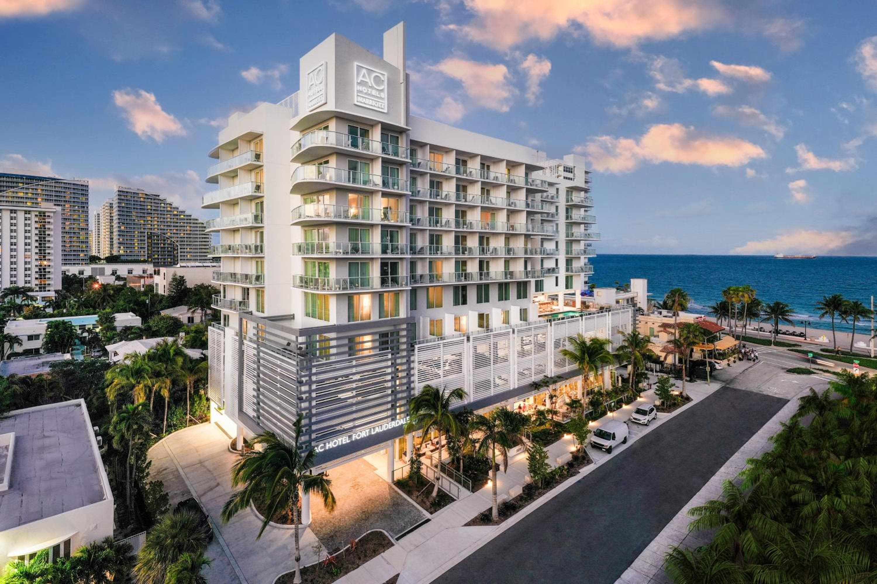 AC Hotel von Marriott Fort Lauderdale Beach — 4