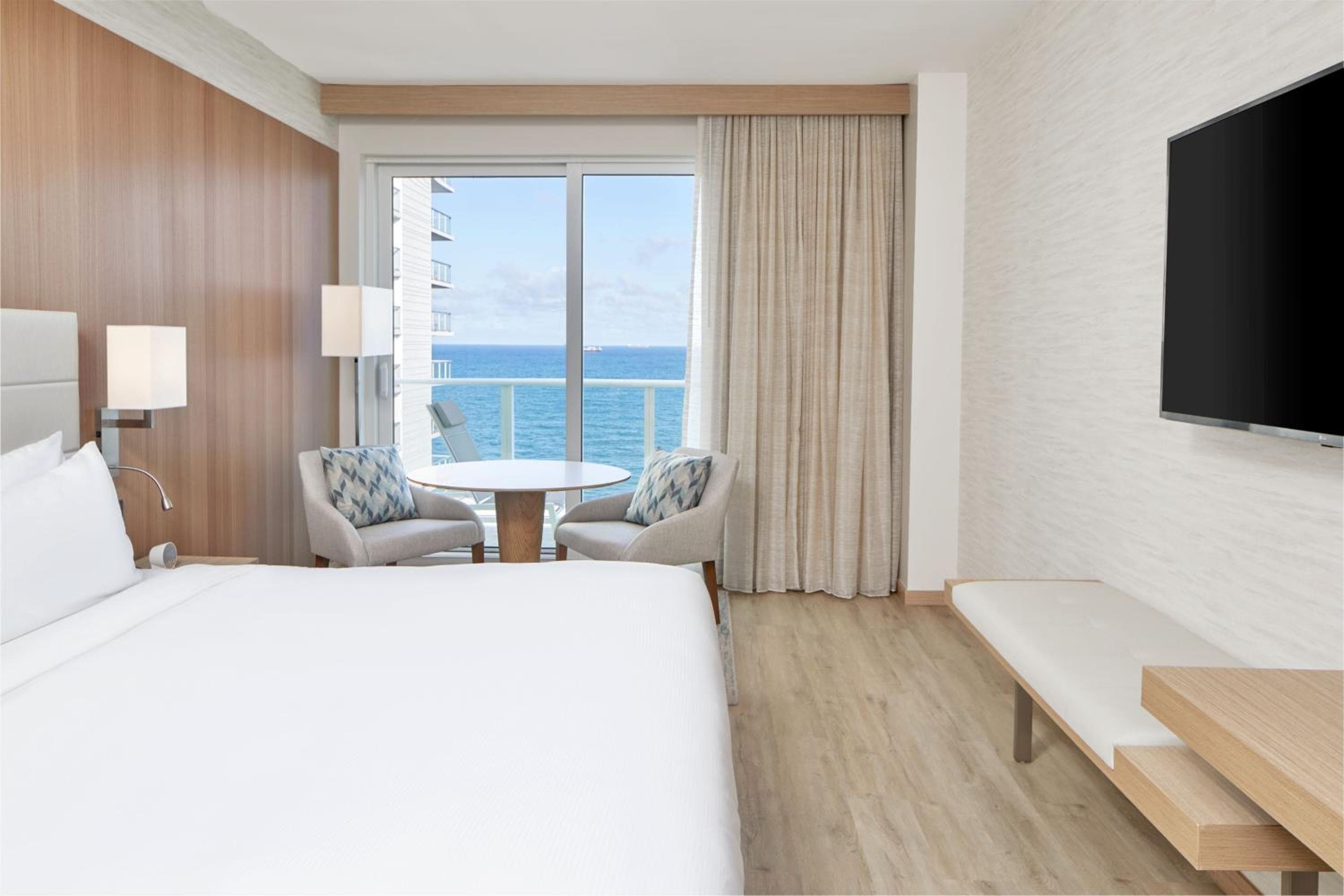 AC Hotel von Marriott Fort Lauderdale Beach — 16