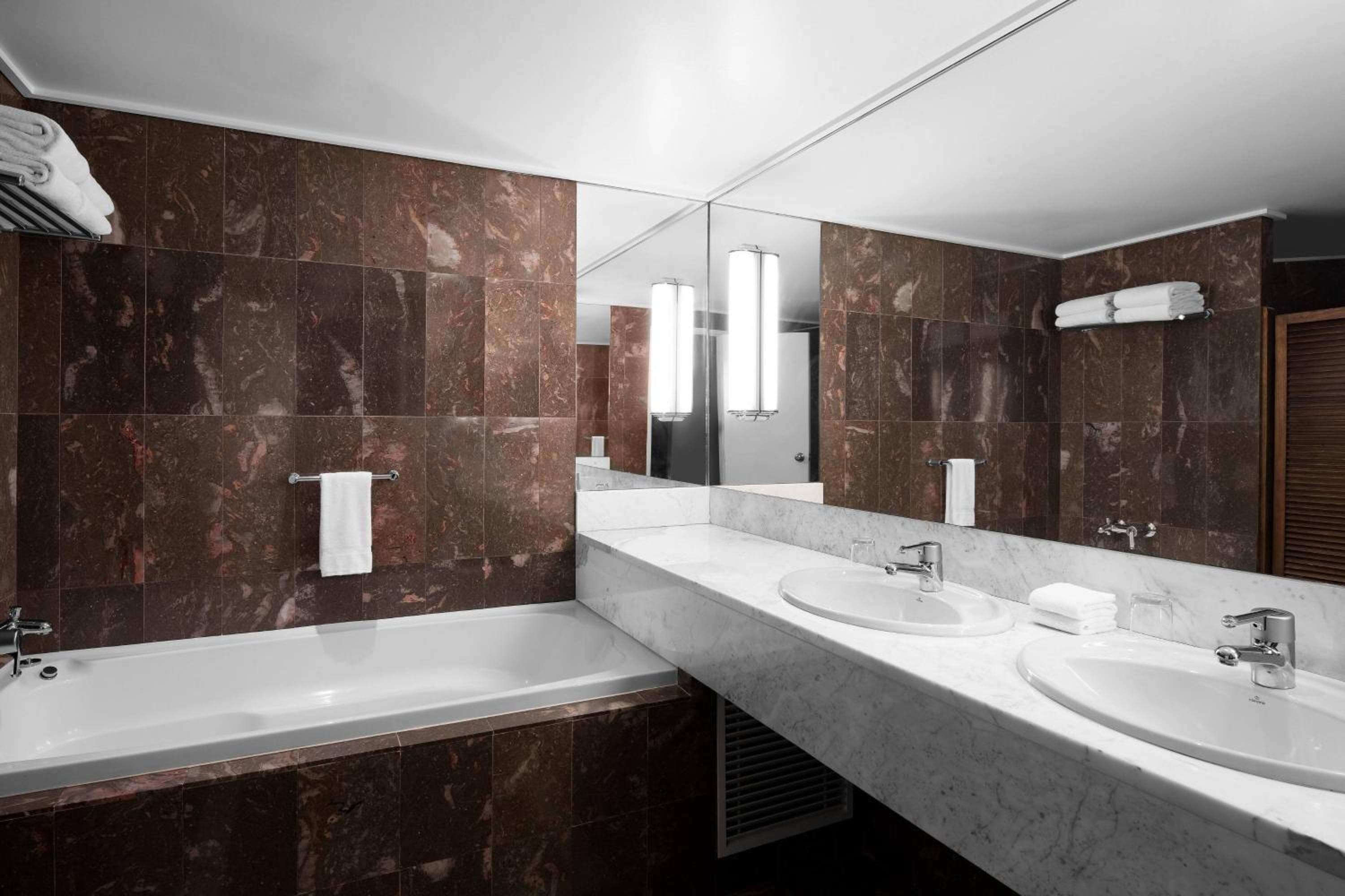 Sydney Harbour Marriott Hotel at Circular Quay hotel, 30 Pitt Street, Sydney, Australia — photo 48