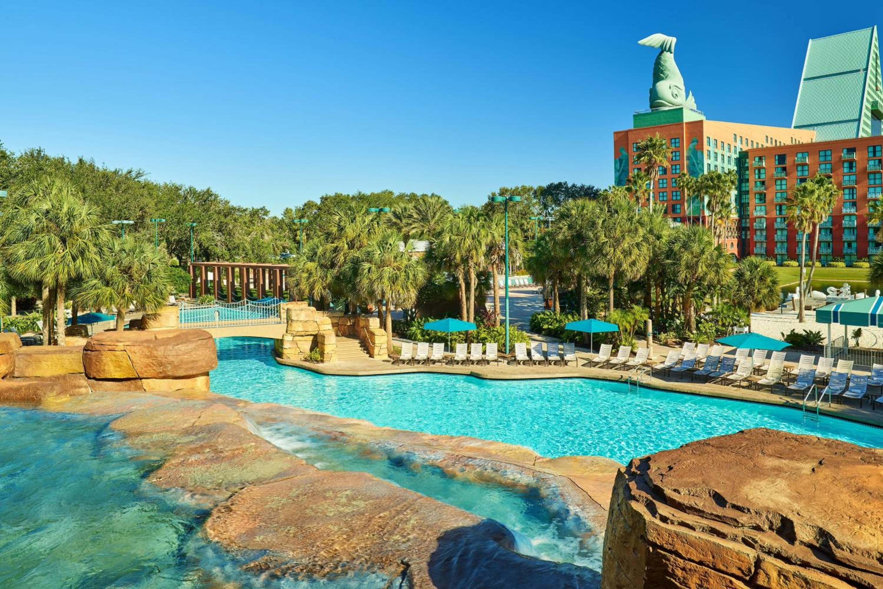 Walt Disney World Swan — 17
