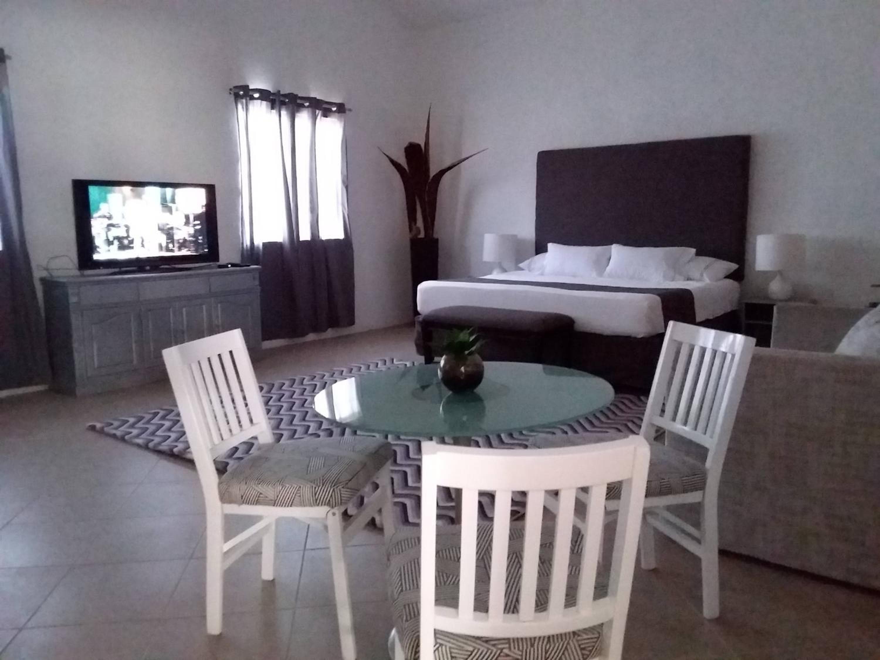 Junior suite Privada 7 min del Aeropuerto — 14