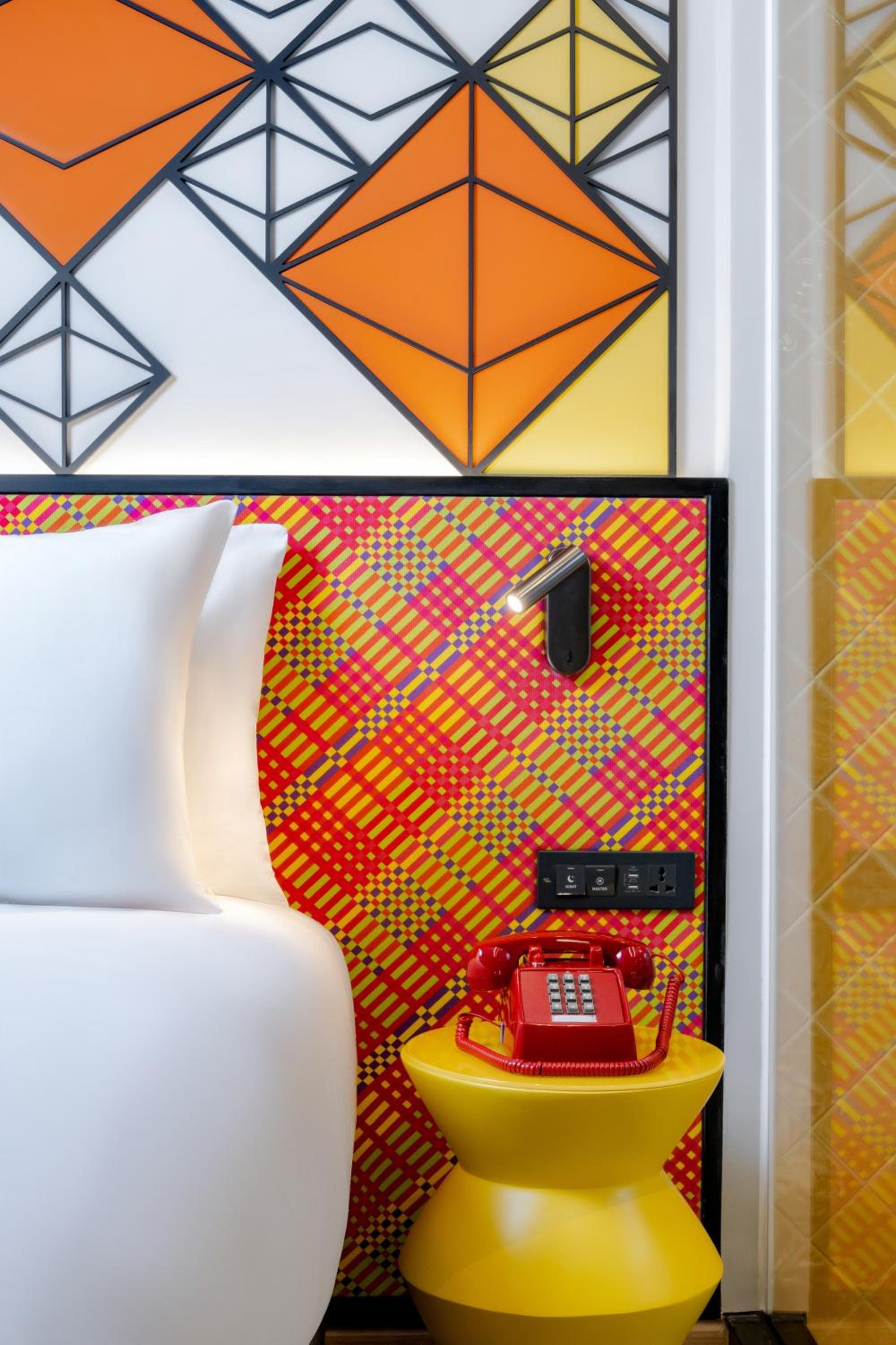 ibis Styles Bangkok Silom — 19