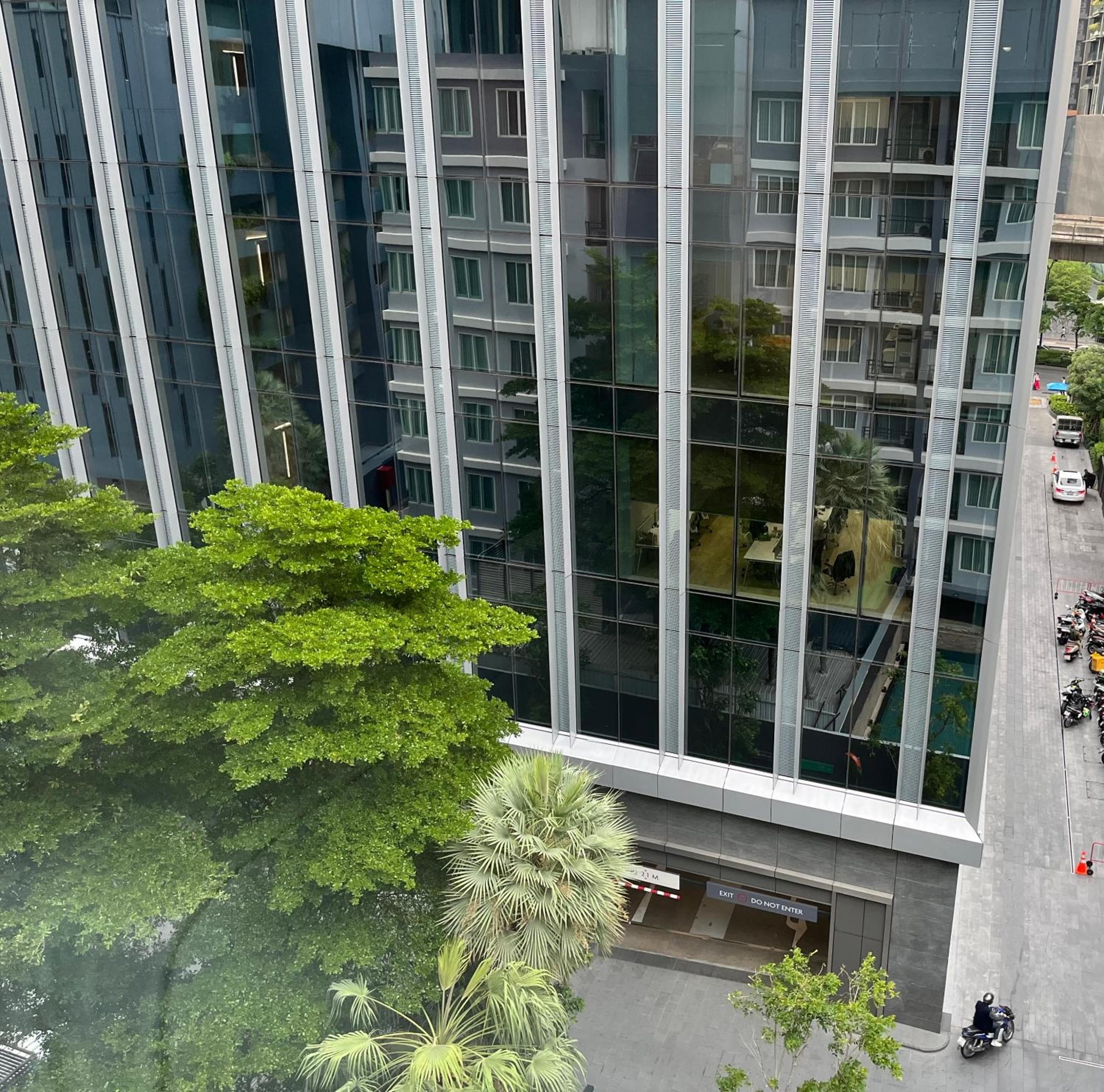 Arize Hotel Sukhumvit — 25