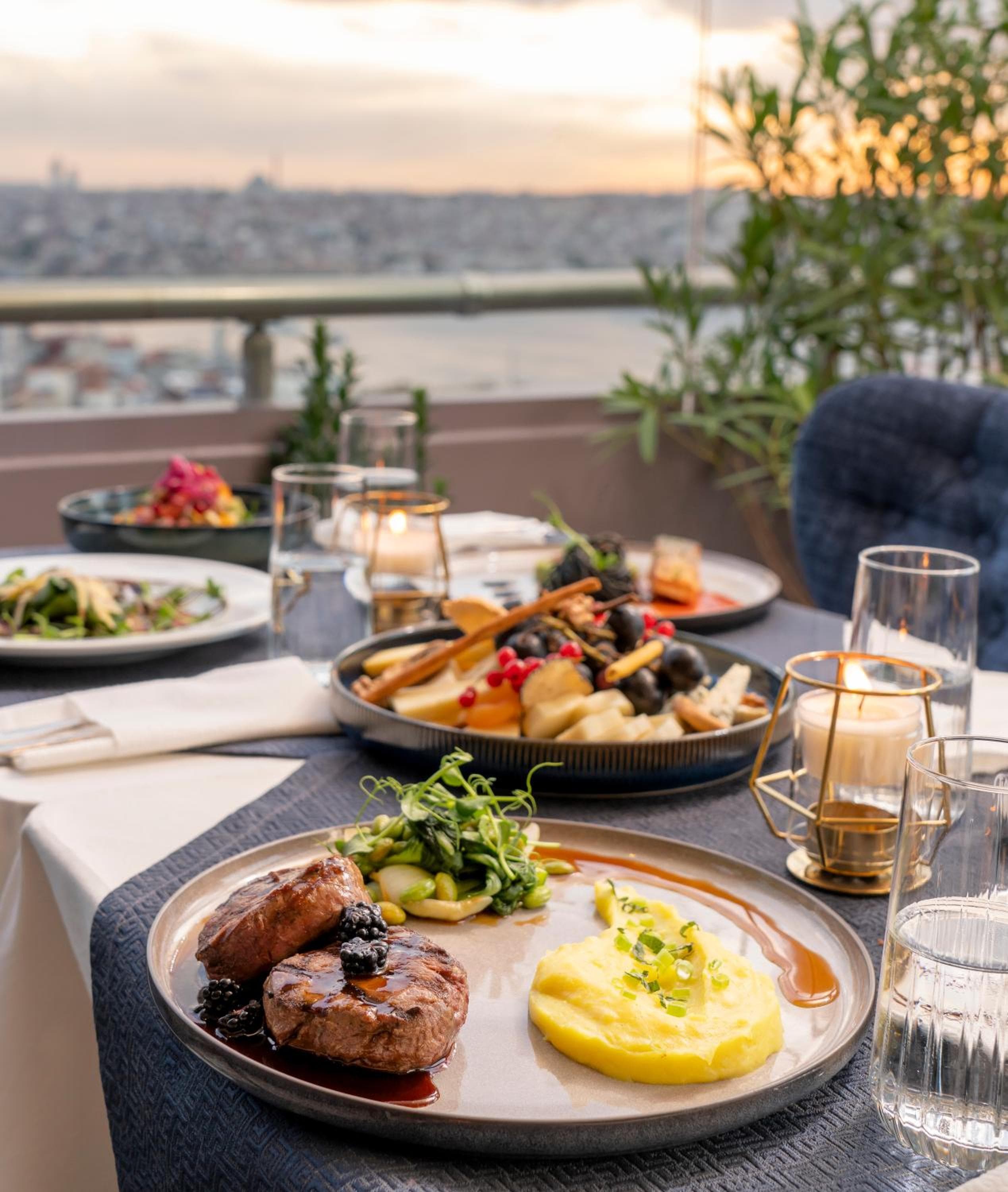 Rixos Pera Istanbul - Nickelodeon Play Access — 14