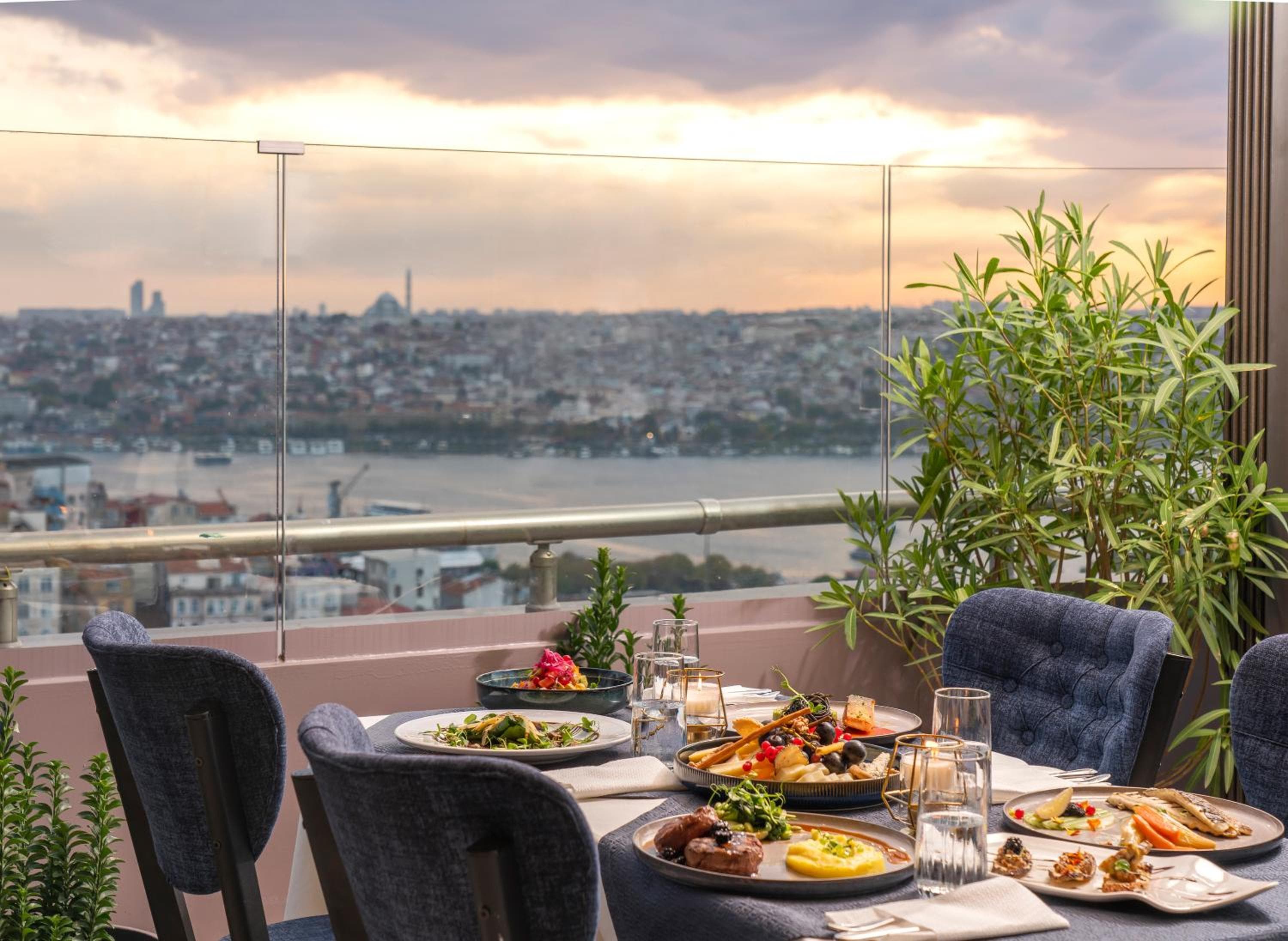 Rixos Pera Istanbul - Nickelodeon Play Access — 25