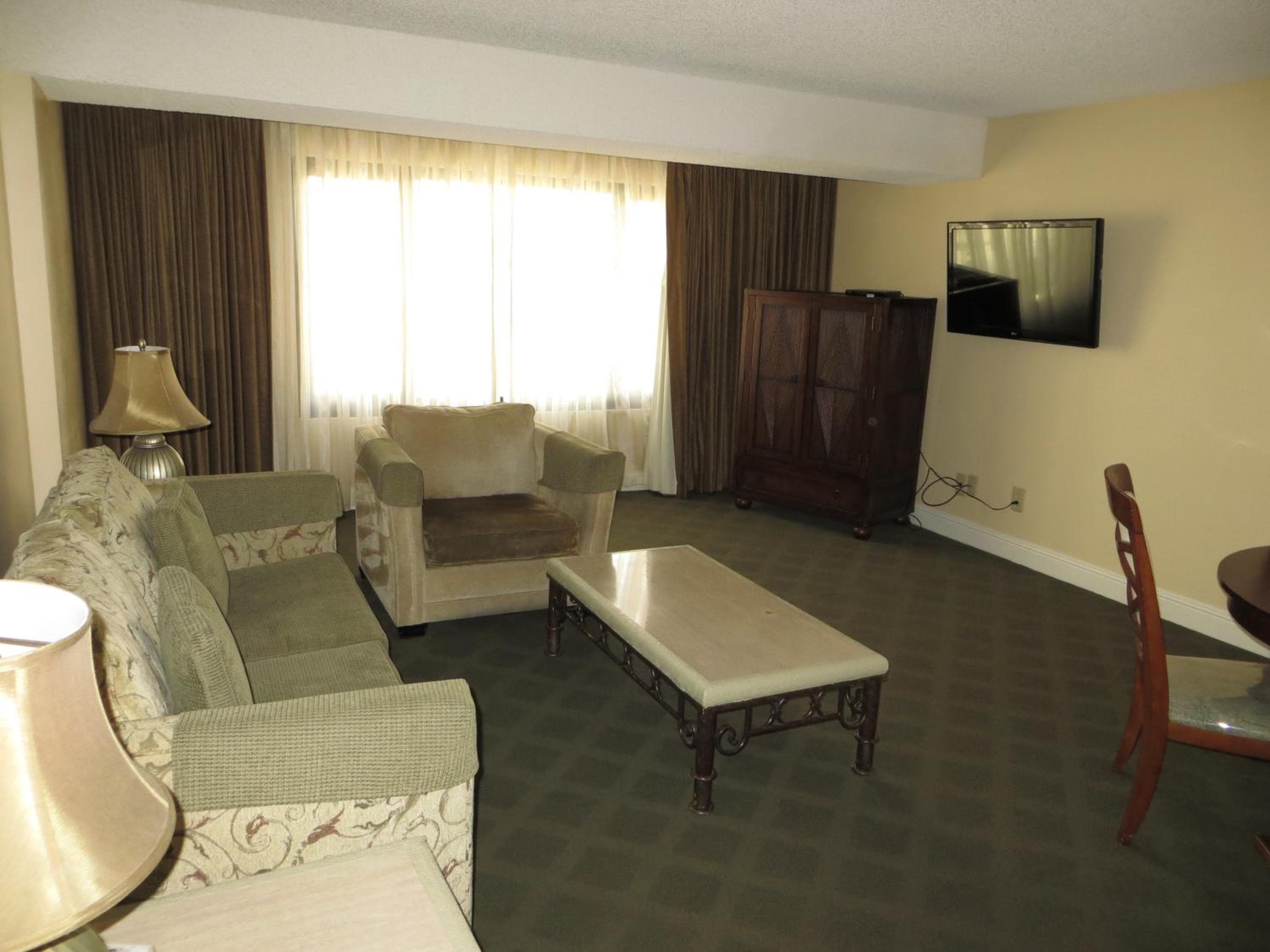Jockey Resort Suites Center Strip — 7