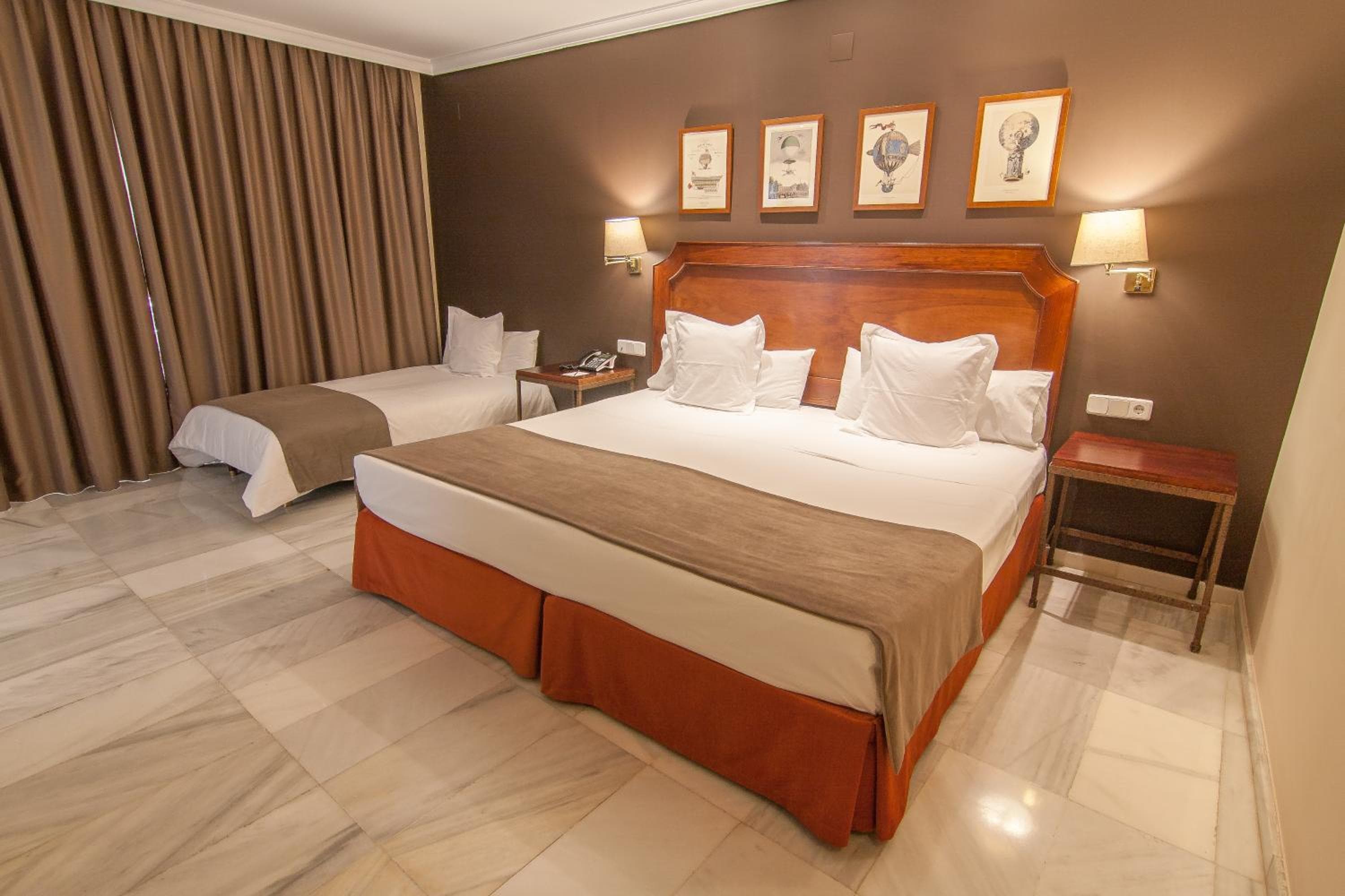 Hotel San Gil — 8