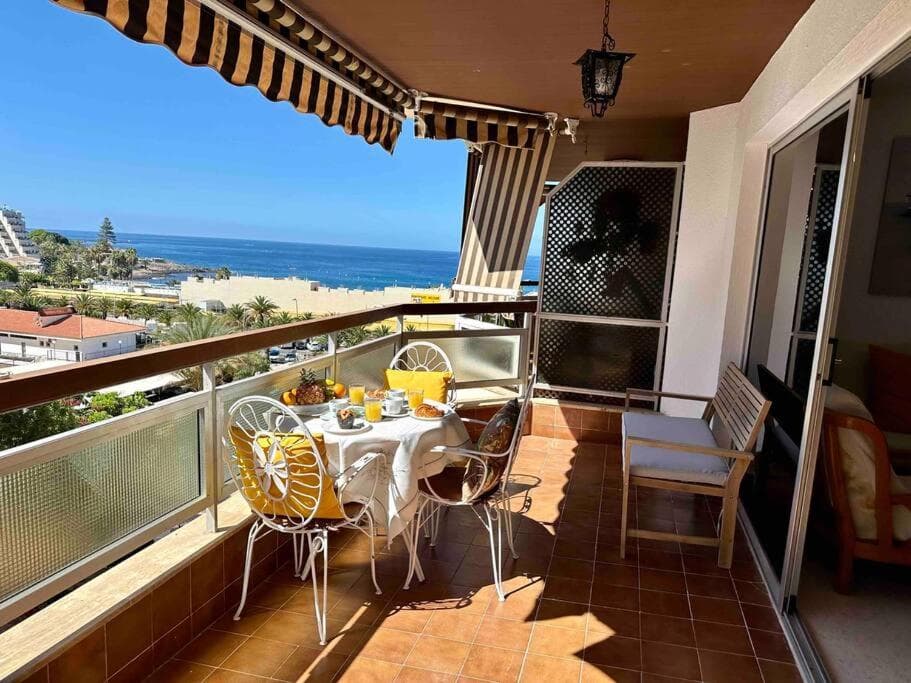 Vista al mar - Piscina by VV Canary Ocean Homes — 4