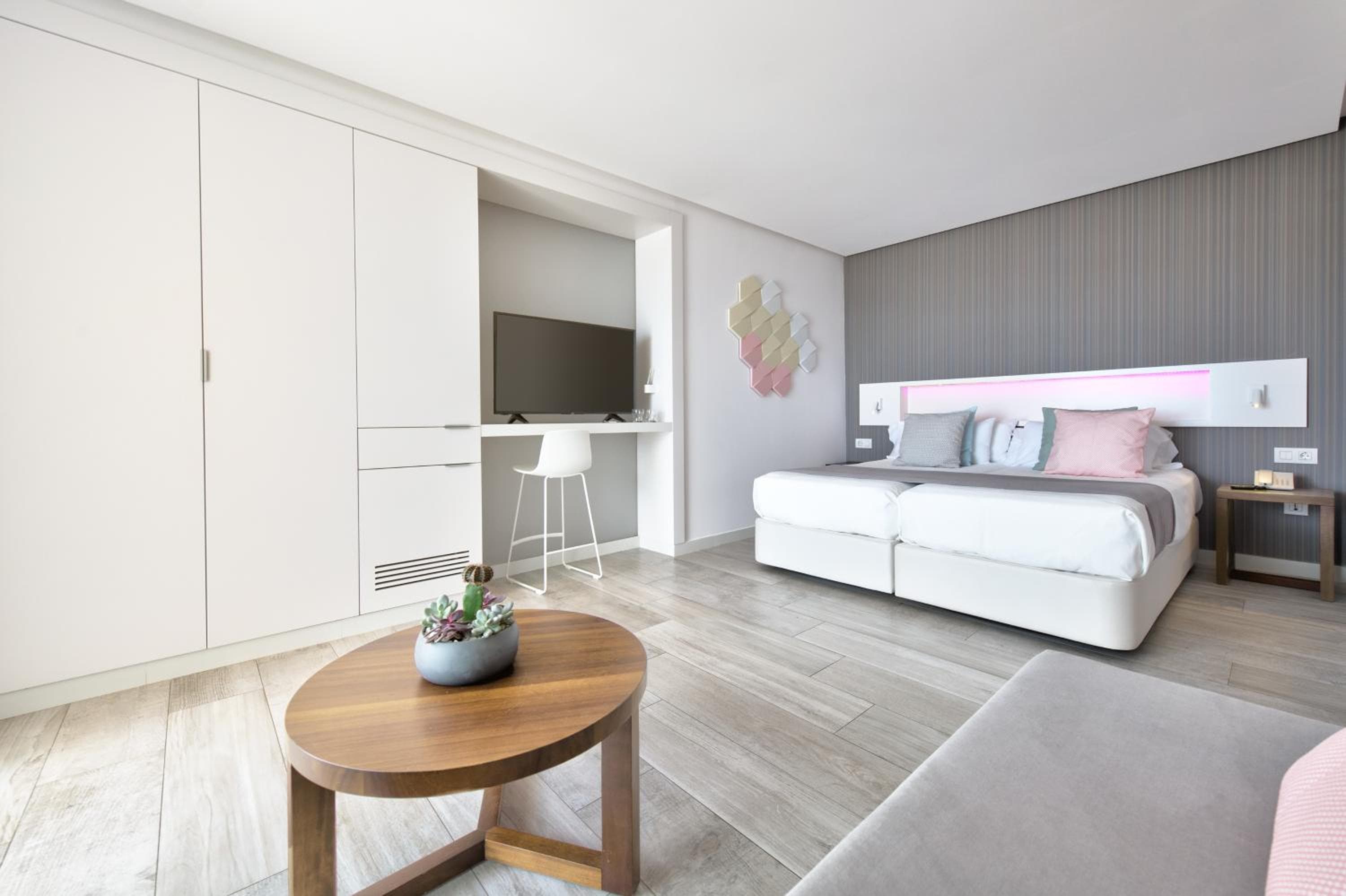 Hotel Garbi Ibiza & Spa — 9