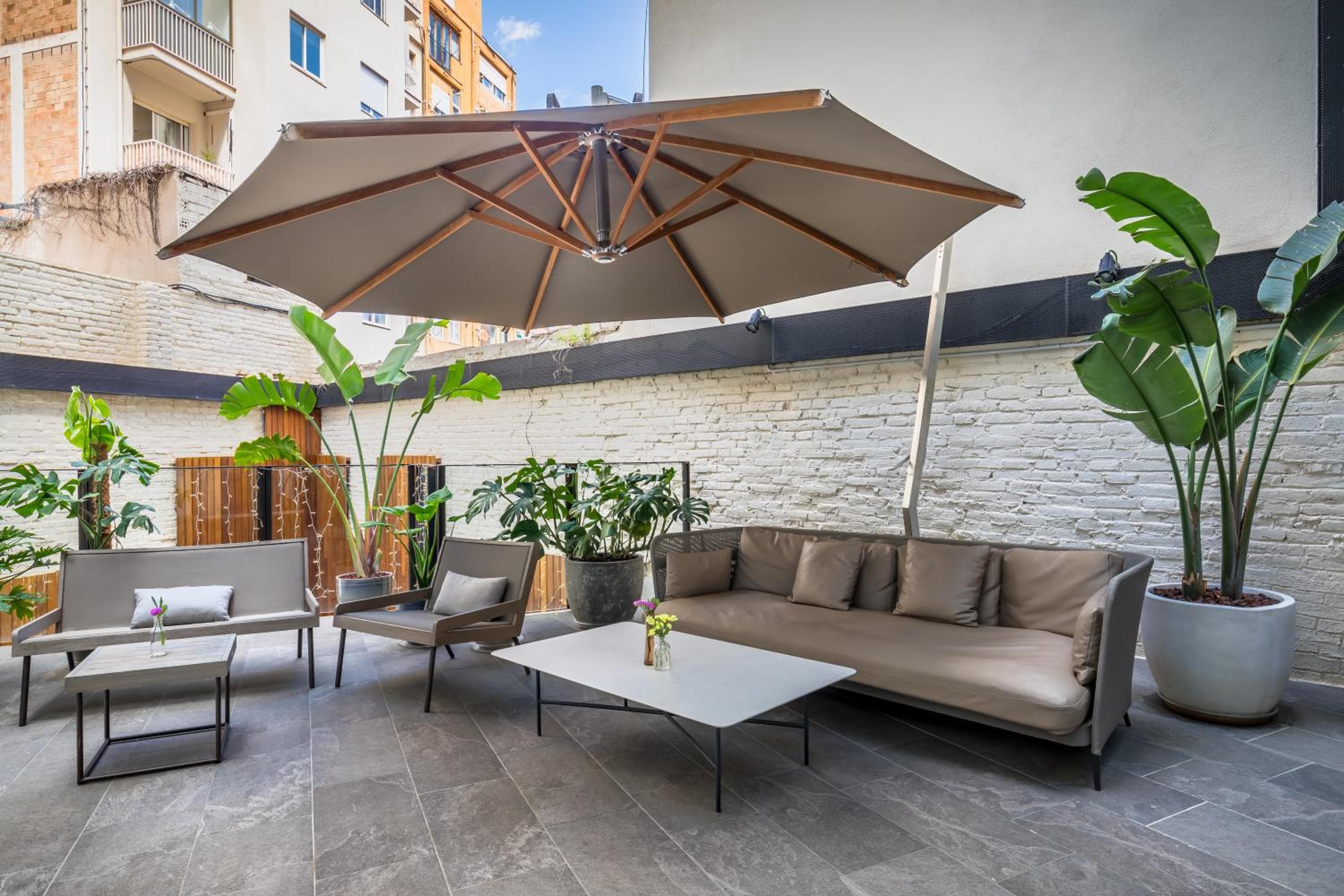 Occidental Diagonal 414 — 30