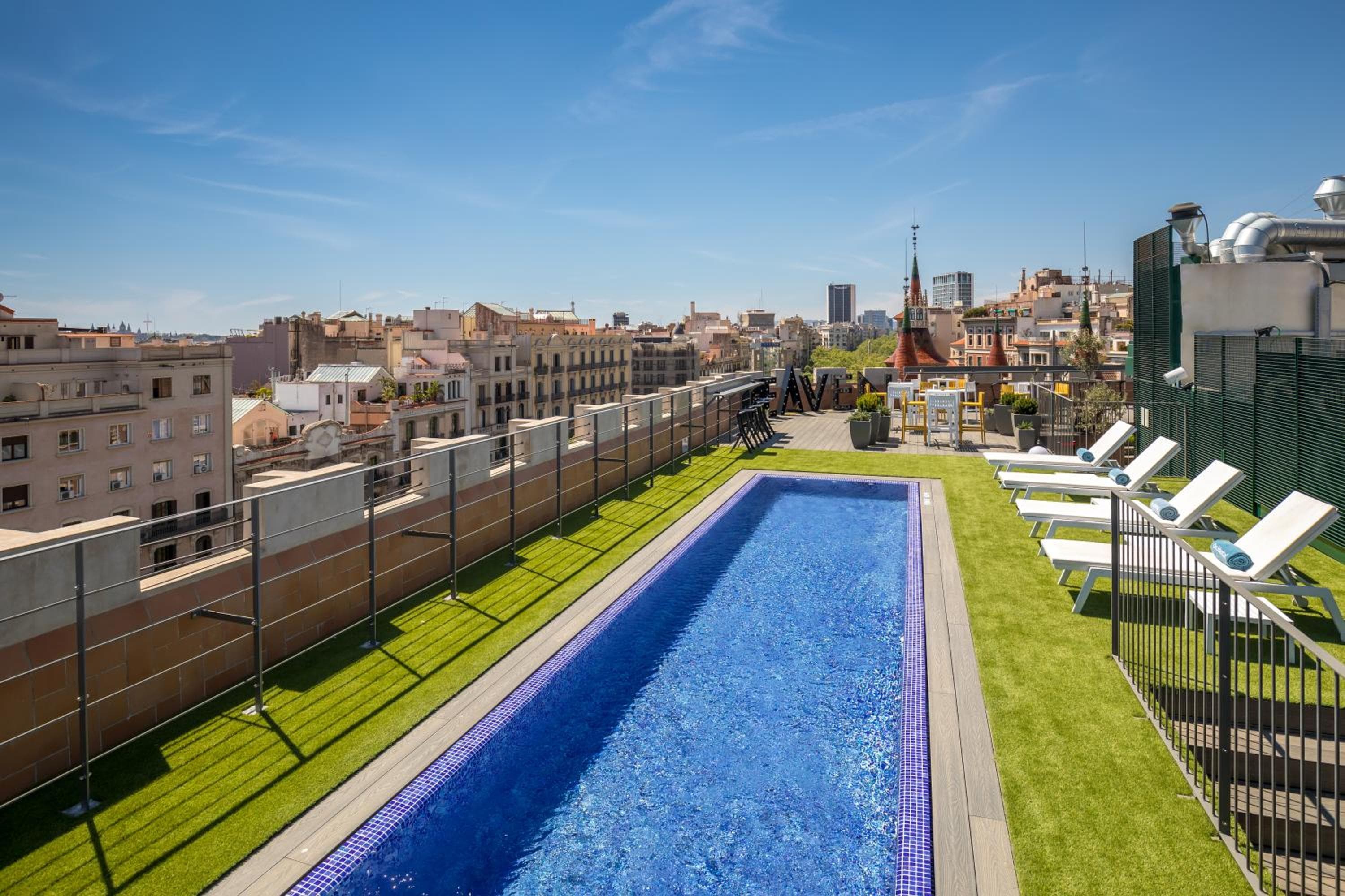 Occidental Diagonal 414 — 19
