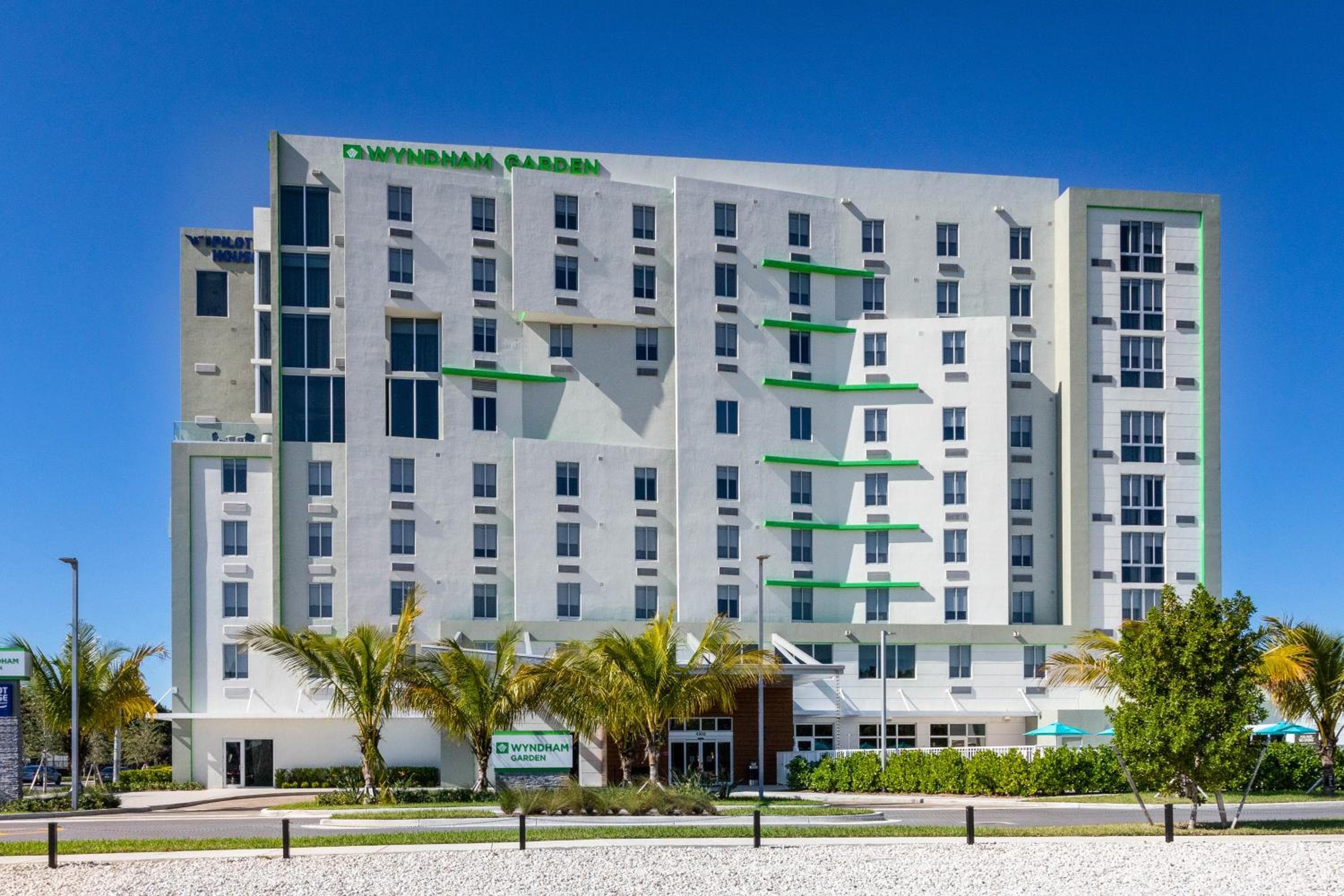 Wyndham Garden Aeropuerto Internacional de Miami — 7