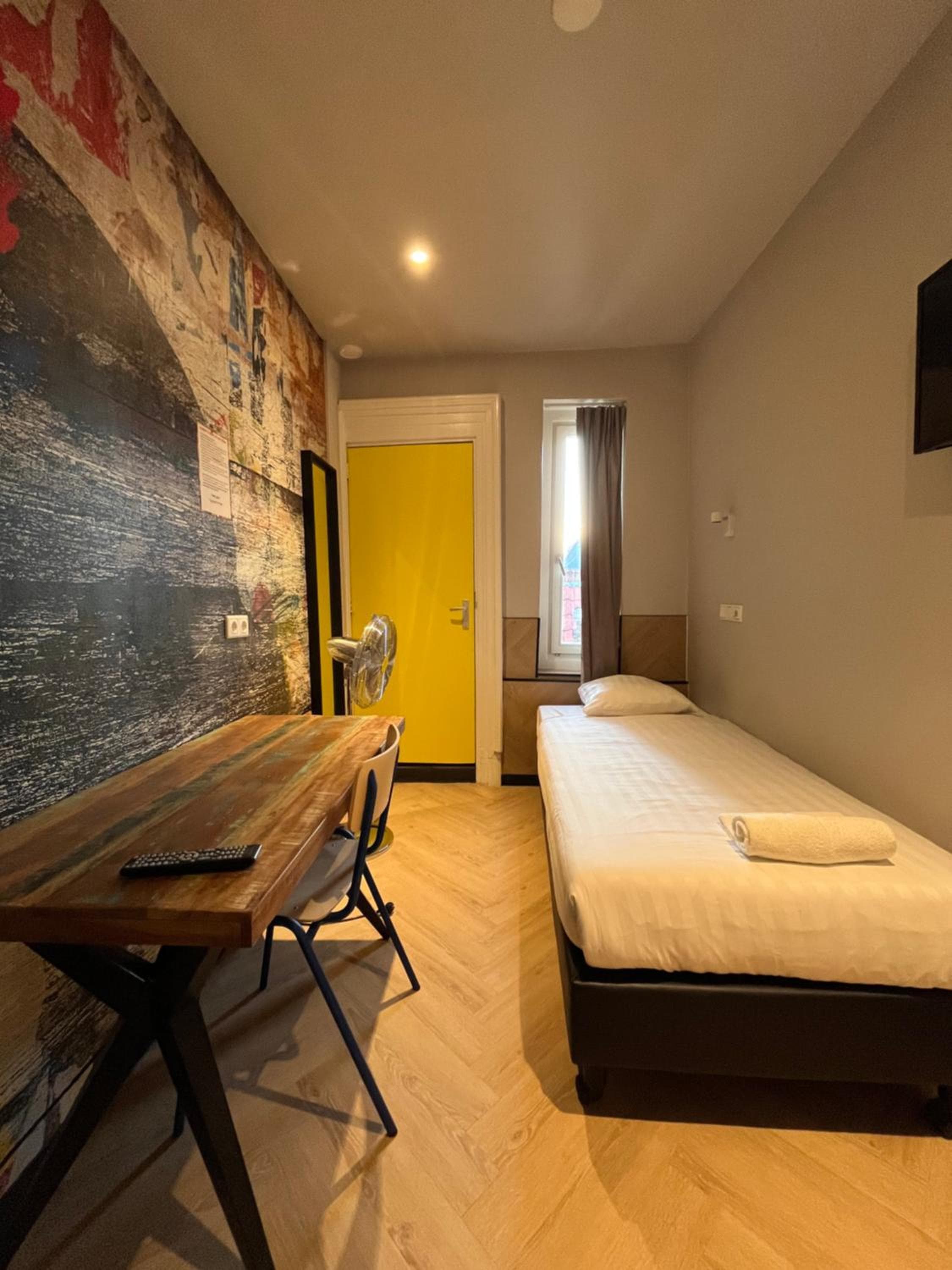 Heart of Amsterdam Hostel — 29