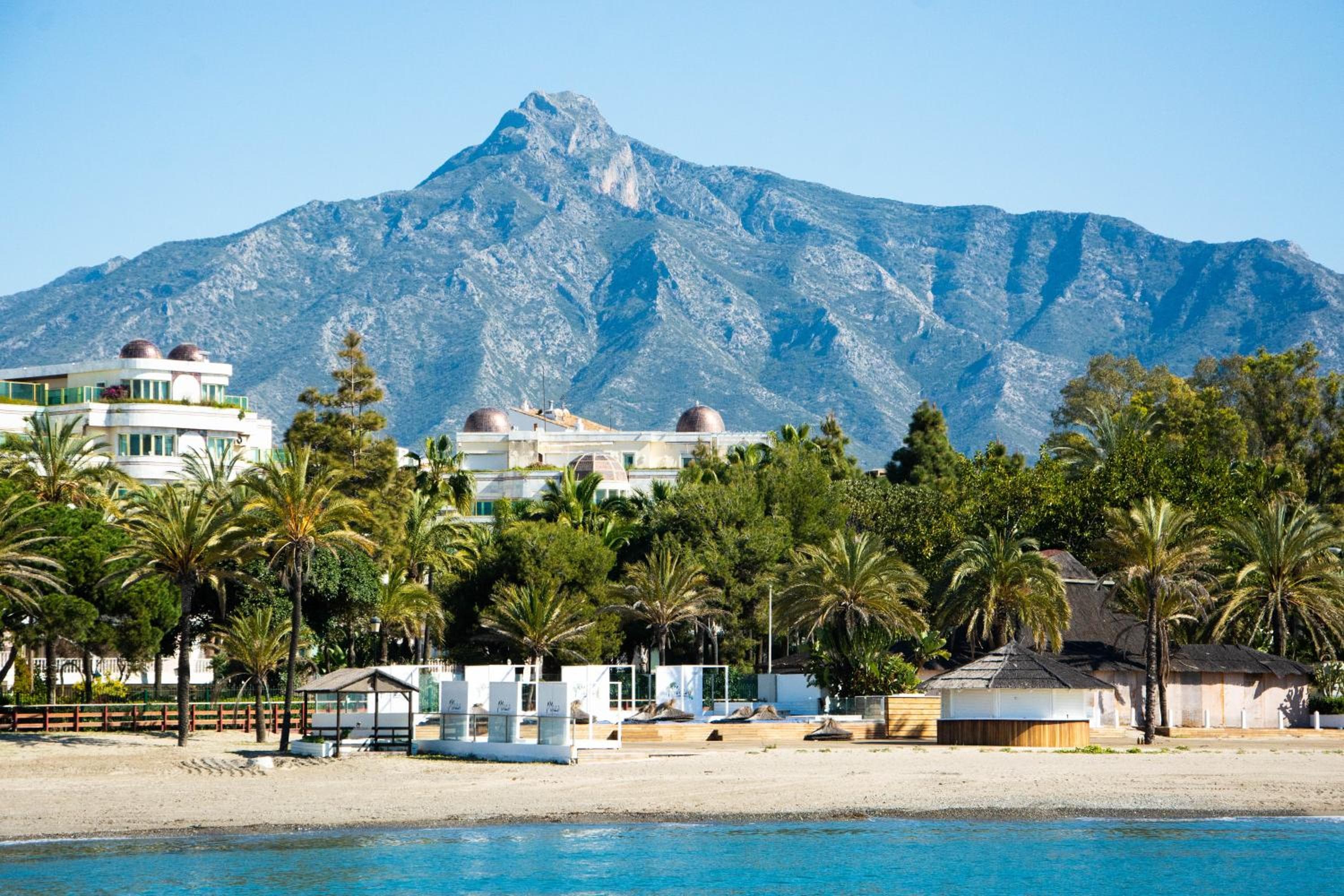 Anfitrión Villas & Suites — 3