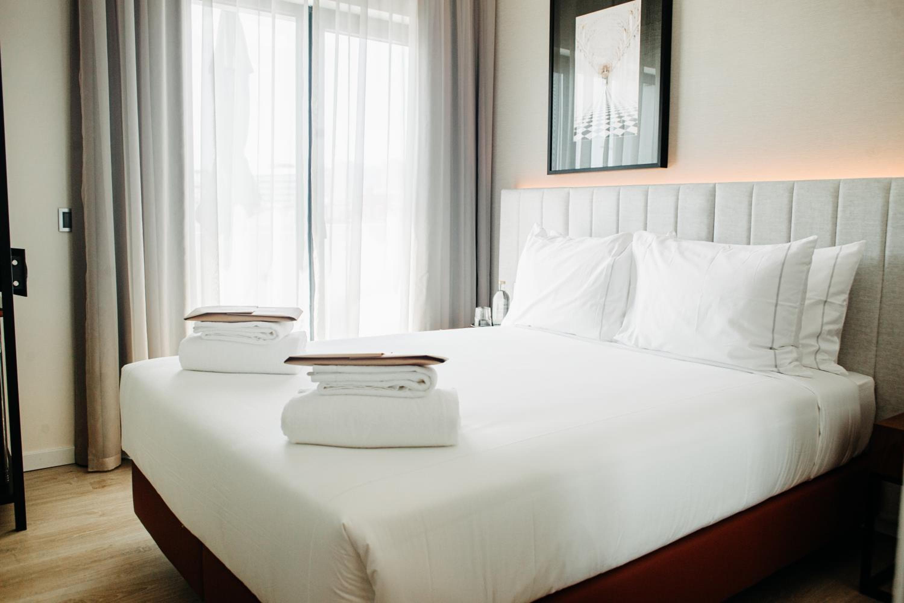 Hoteles Premium de Siguiente Nivel — 30